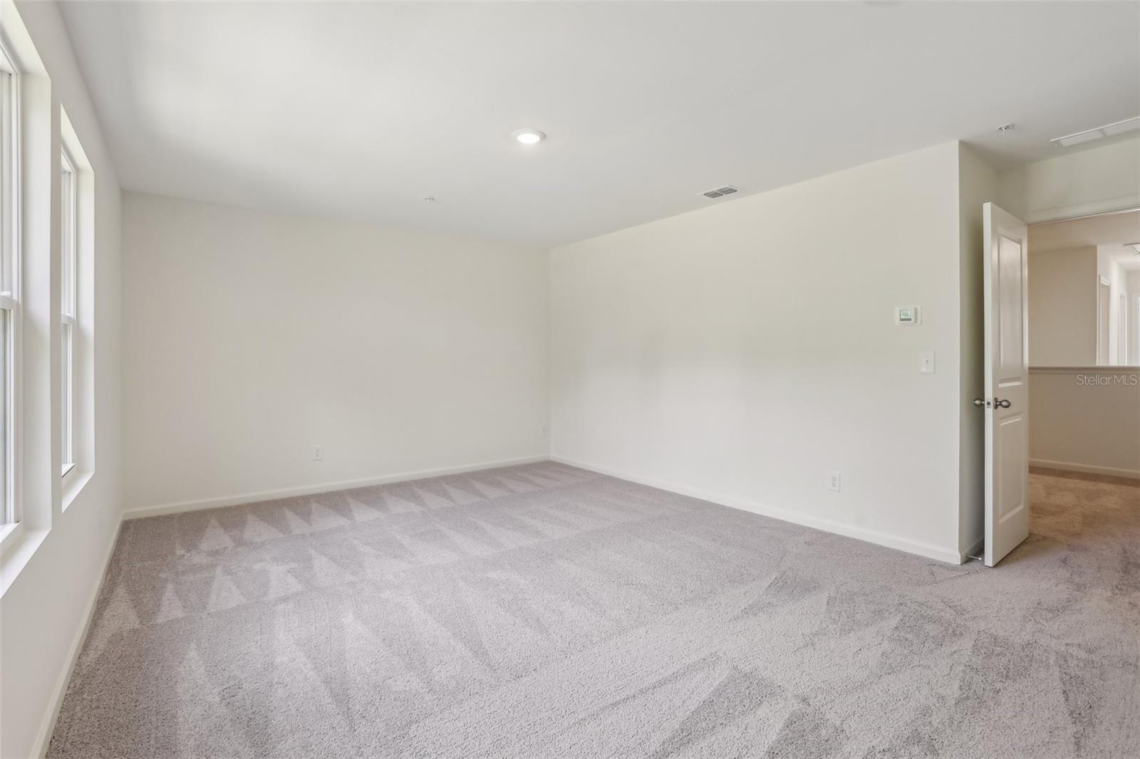 Image 18 of 24 For 2583 Grey Hawk Dr