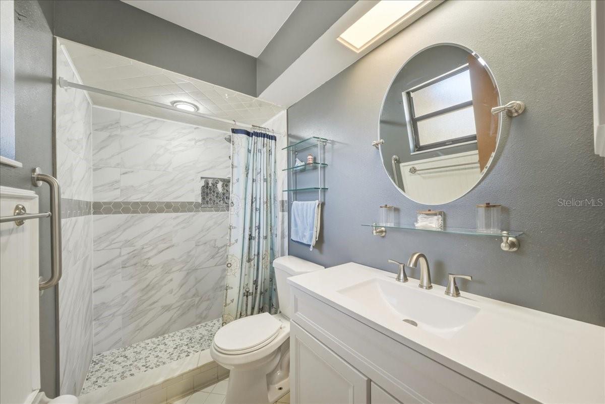 Image 21 of 51 For 4230 Tangerine Street