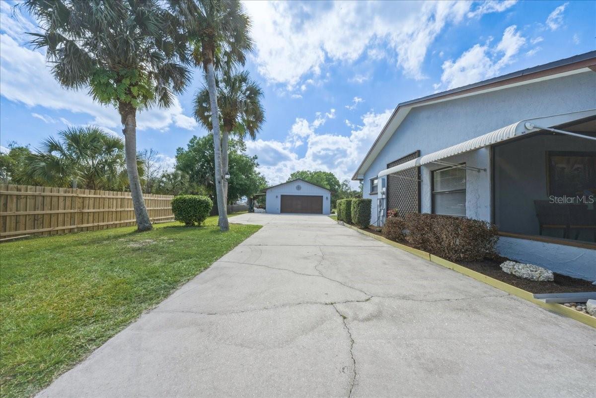 Image 40 of 51 For 4230 Tangerine Street