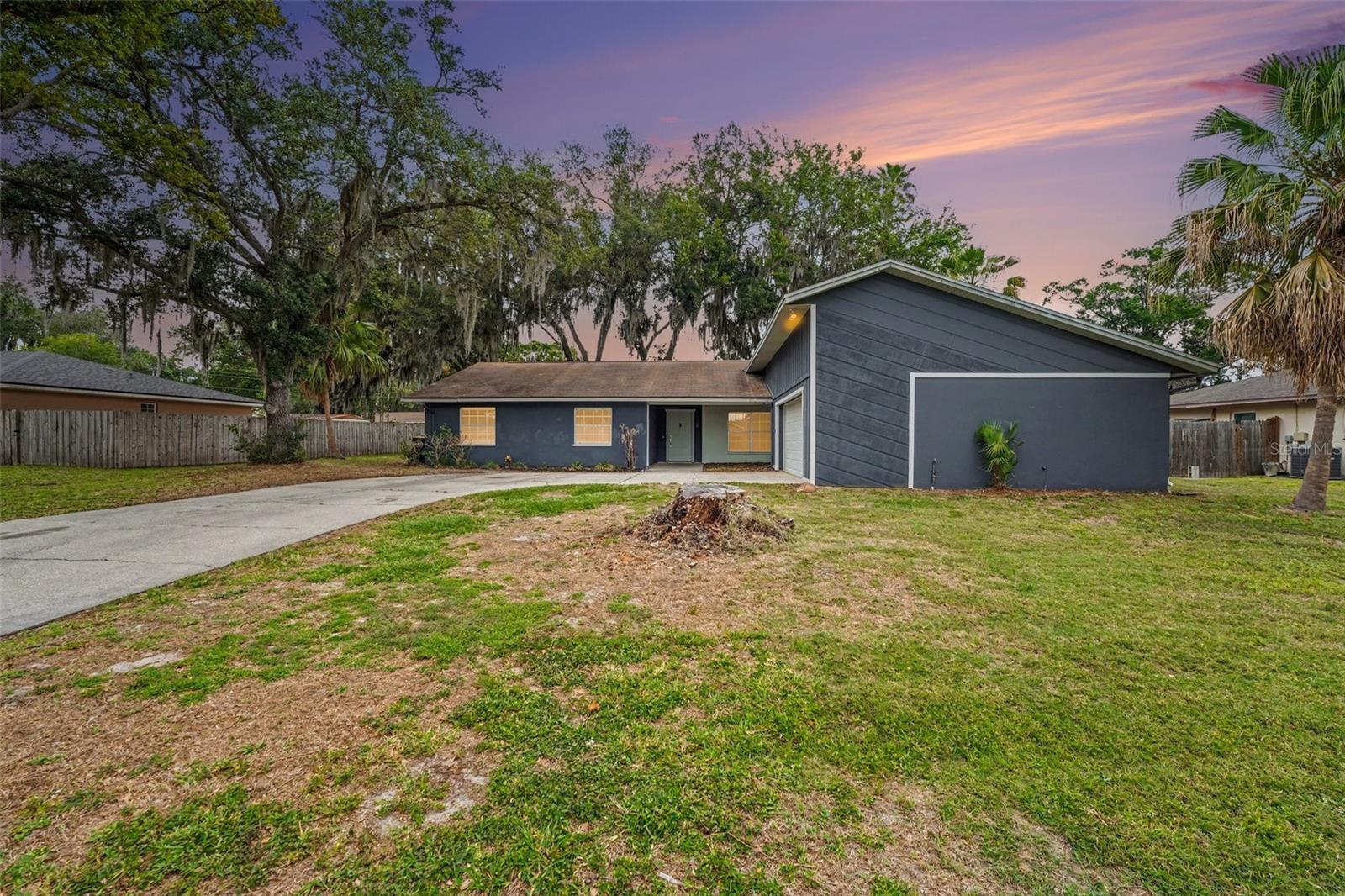 Details for 1234 Fairfax N, LAKELAND, FL 33813