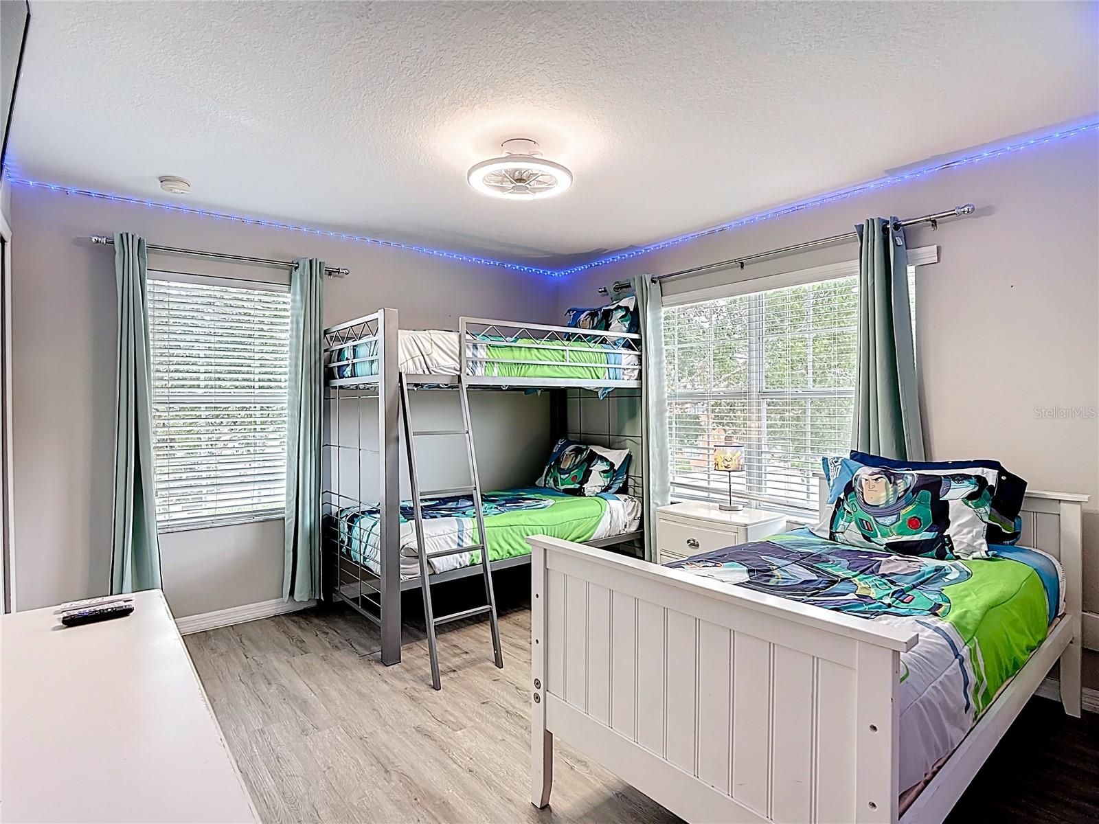 Image 11 of 26 For 8951 California Palm Road