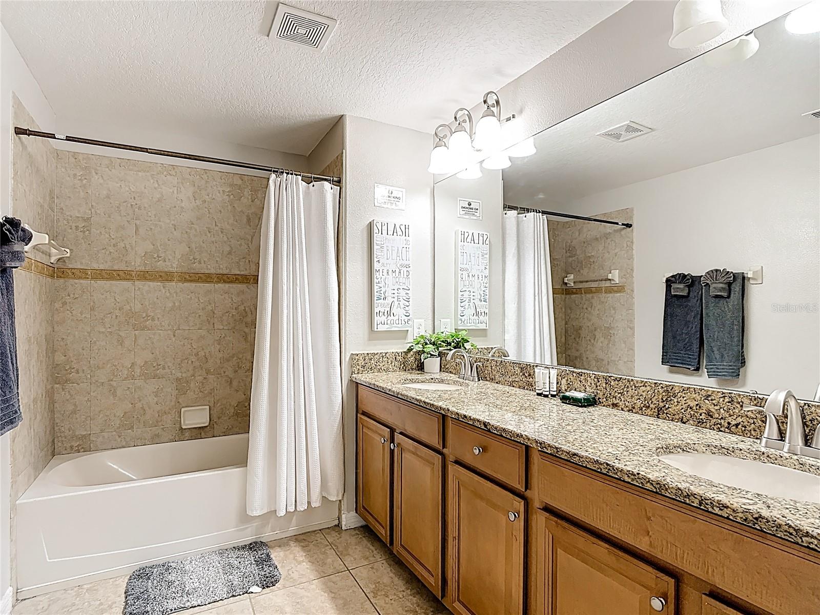 Image 19 of 26 For 8951 California Palm Road