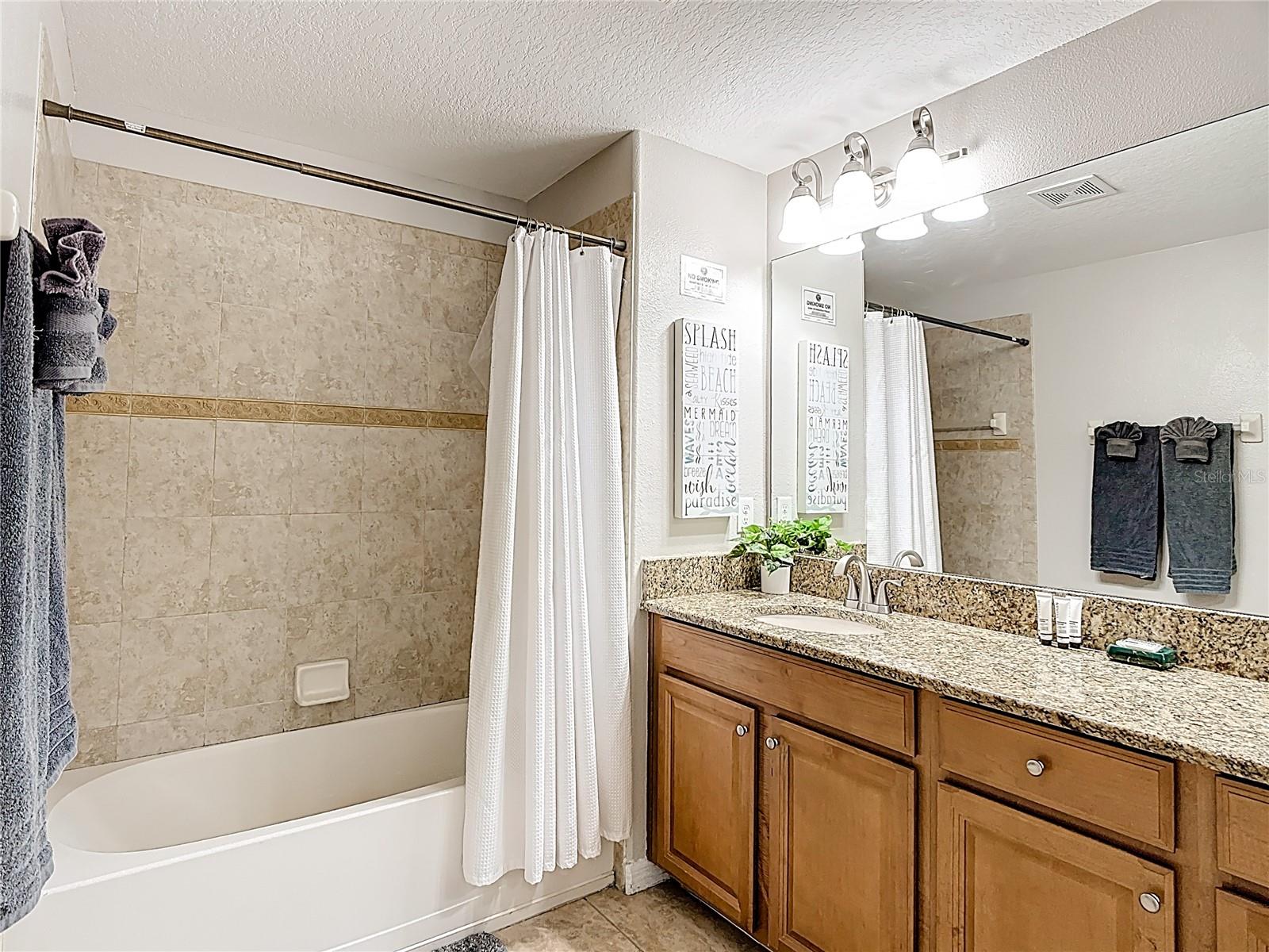Image 20 of 26 For 8951 California Palm Road