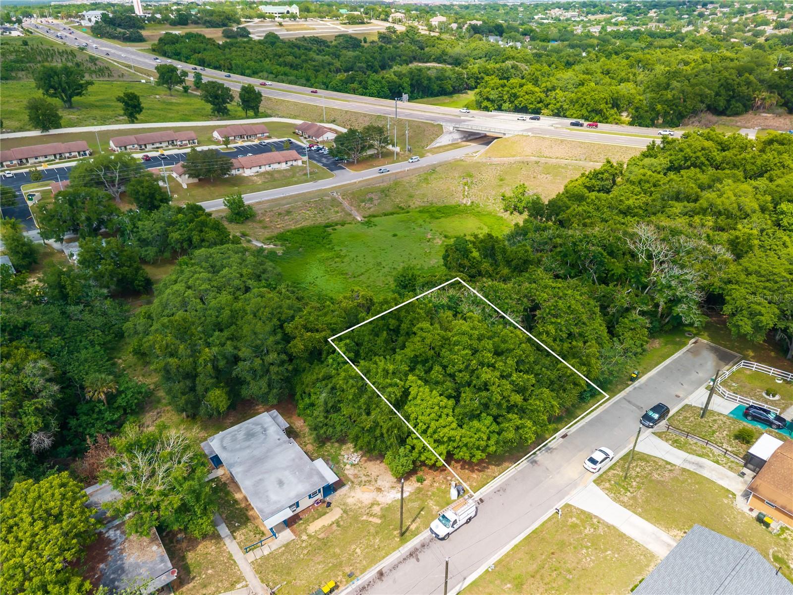 Image 19 of 26 For E Minneola Avenue