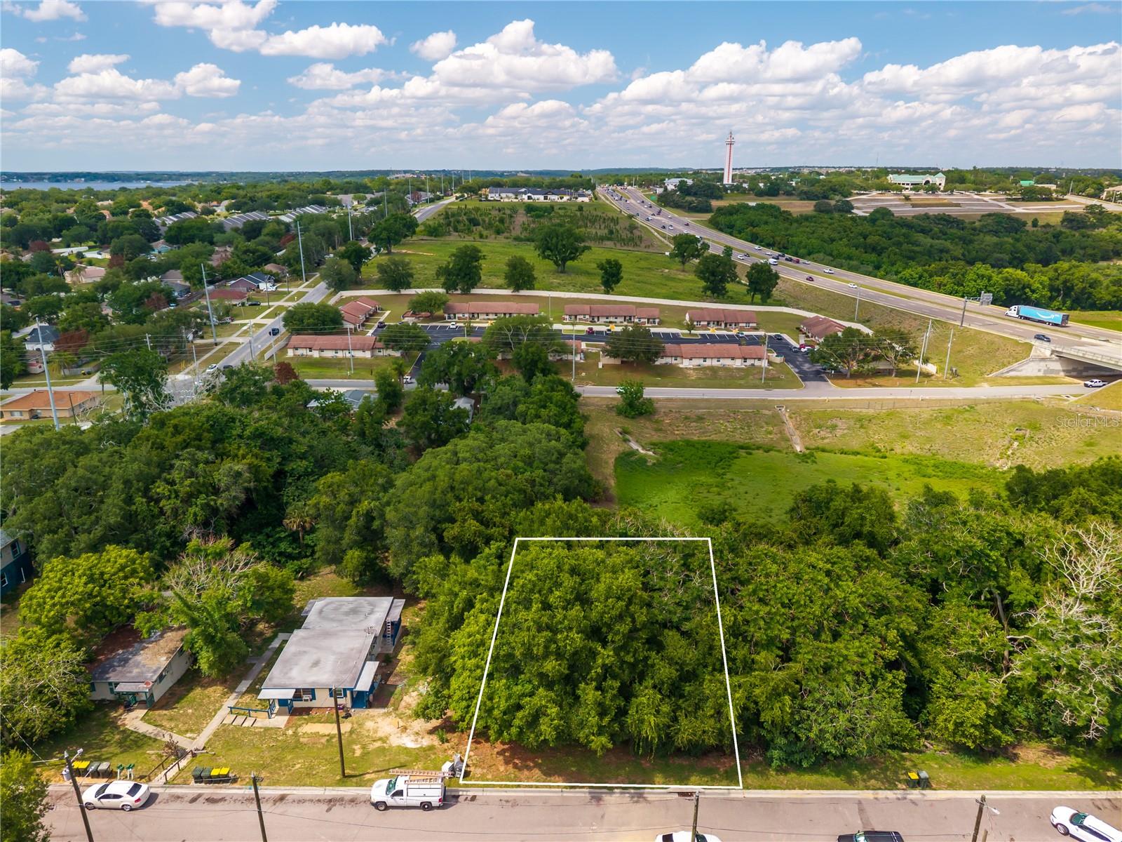 Image 20 of 26 For E Minneola Avenue