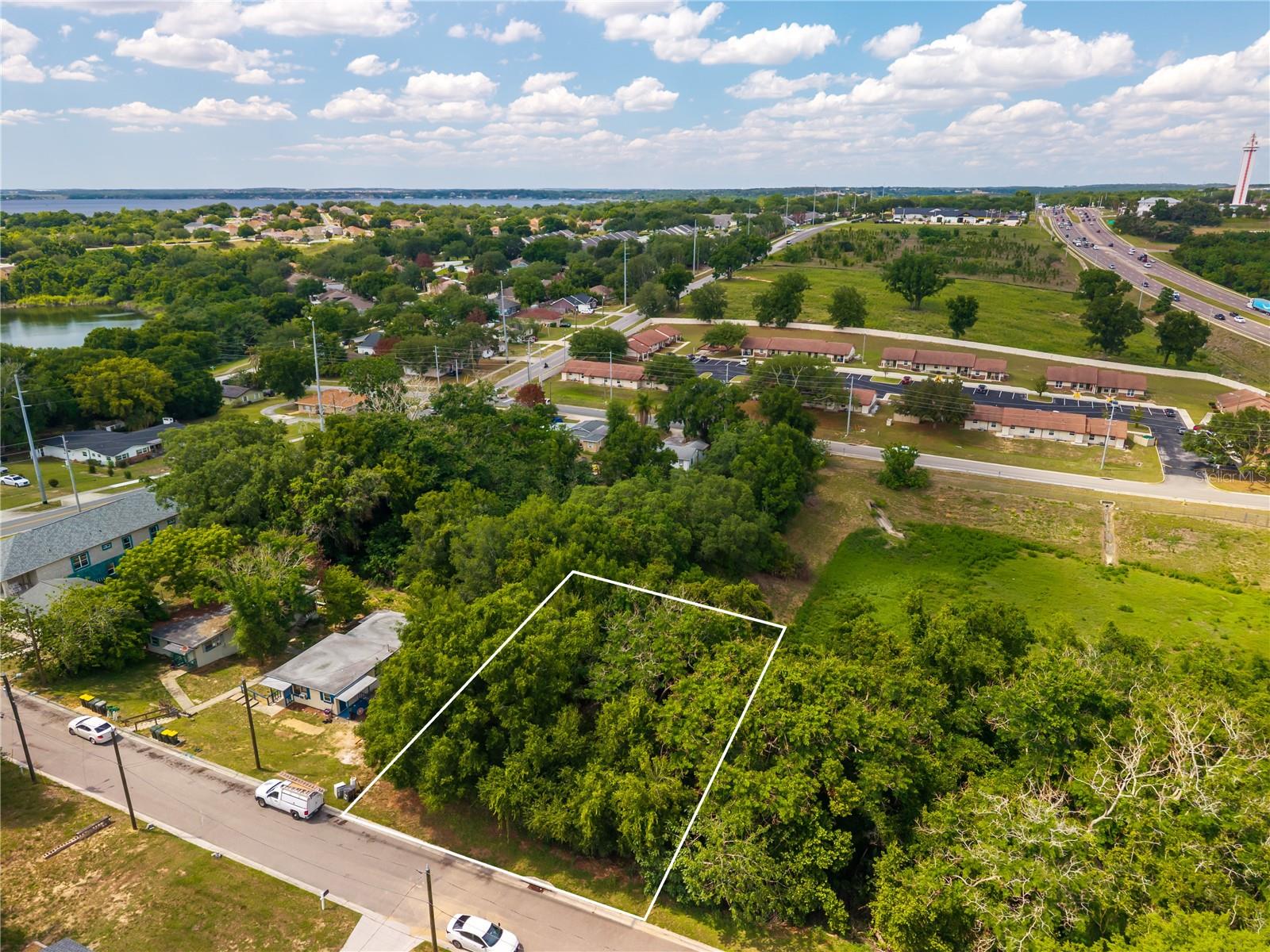 Image 21 of 26 For E Minneola Avenue
