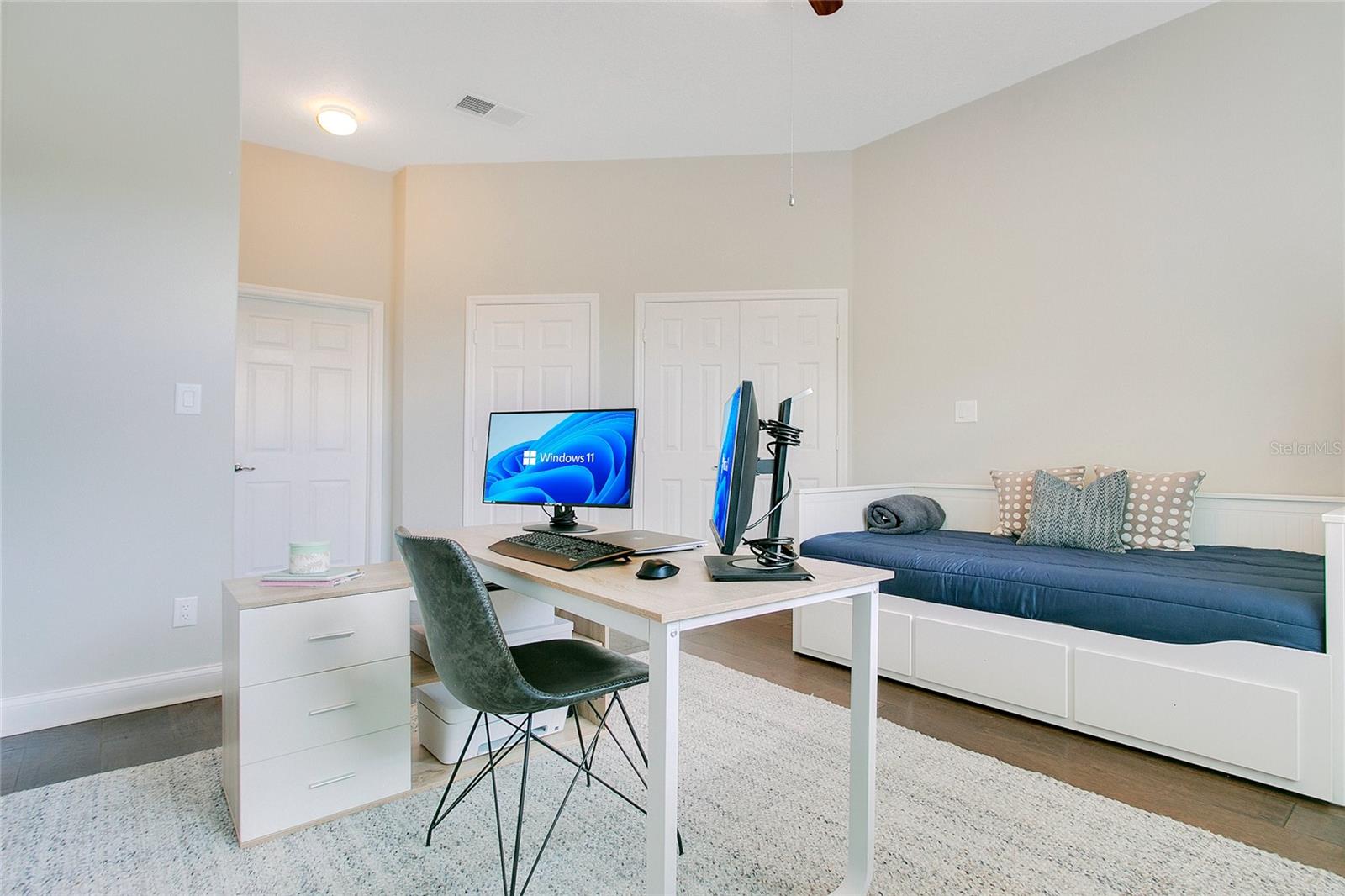 Image 11 of 26 For 7003 Somerton Boulevard