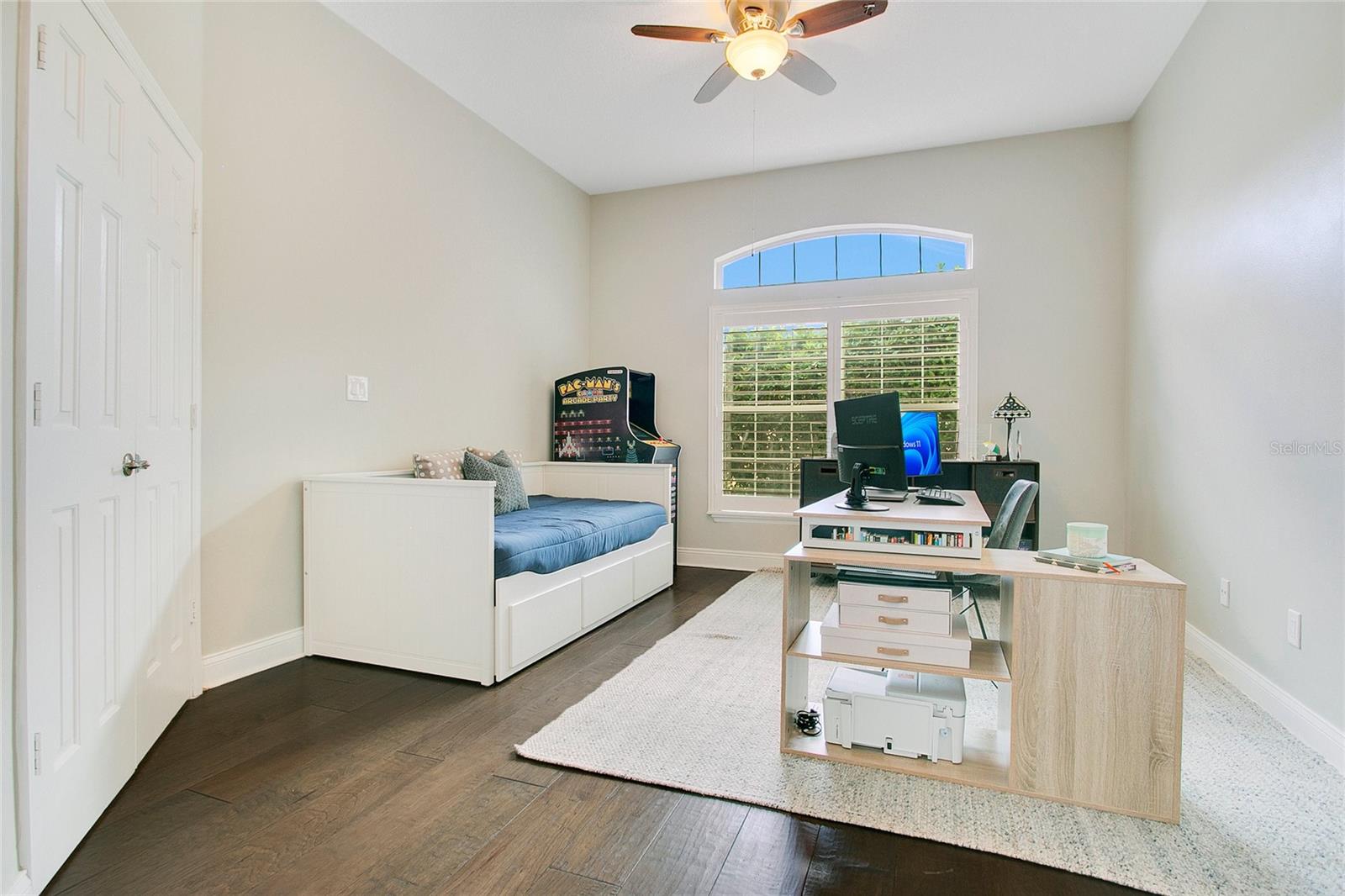 Image 12 of 26 For 7003 Somerton Boulevard