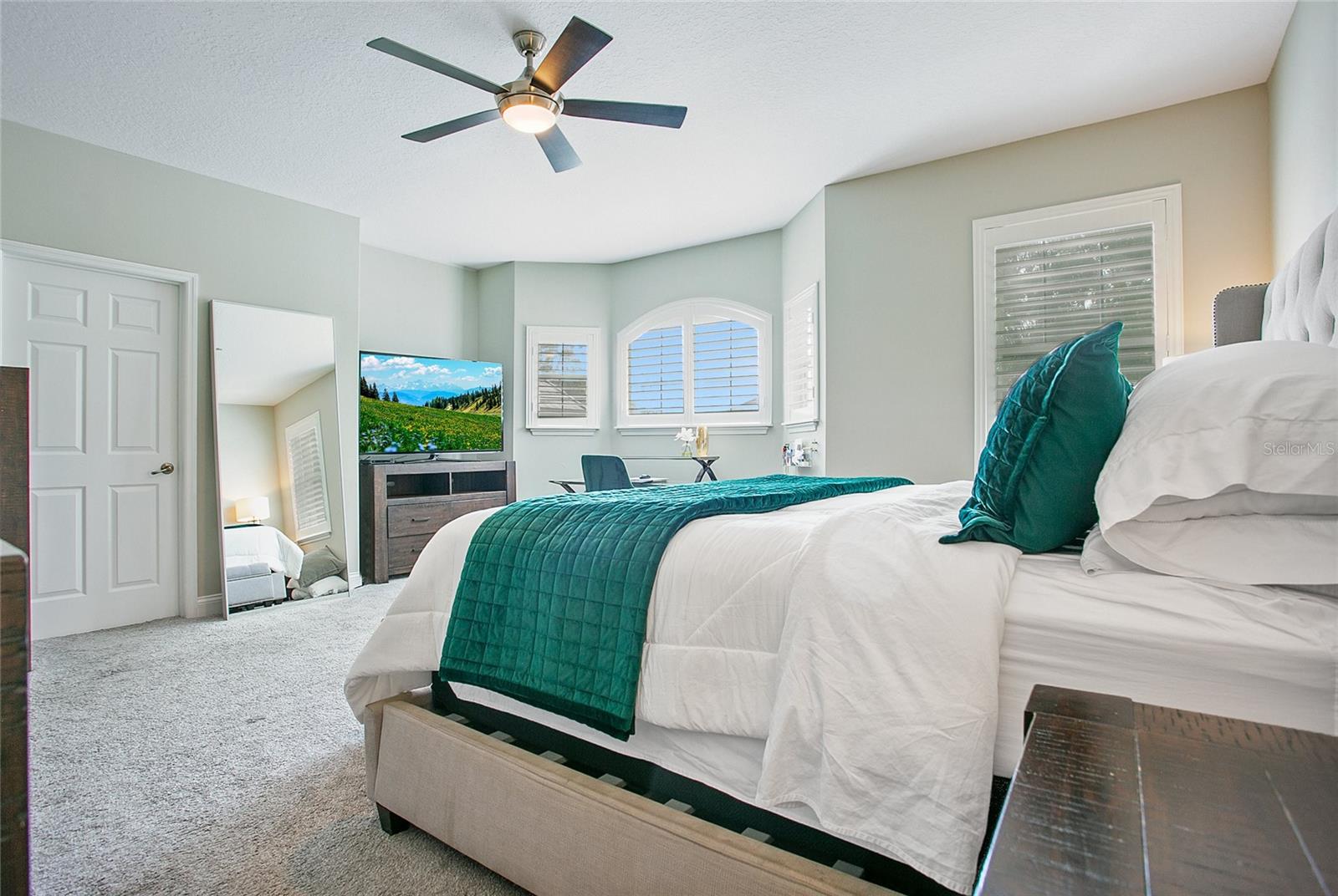 Image 16 of 26 For 7003 Somerton Boulevard