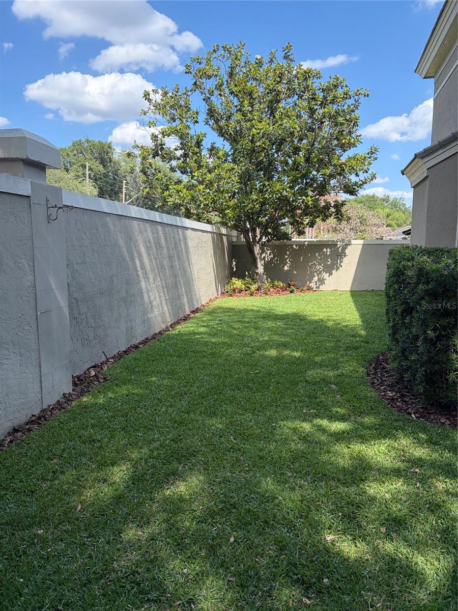 Image 23 of 26 For 7003 Somerton Boulevard