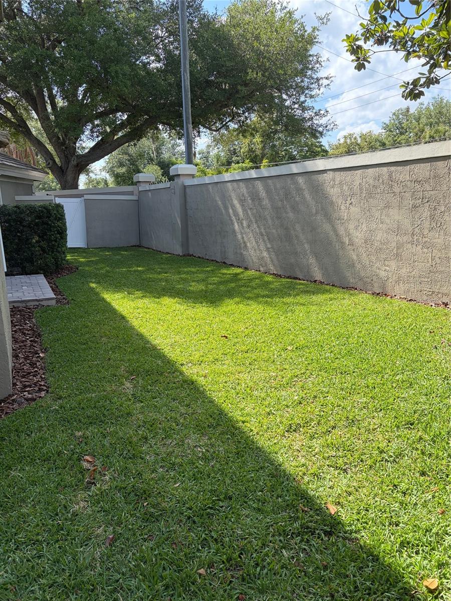 Image 24 of 26 For 7003 Somerton Boulevard