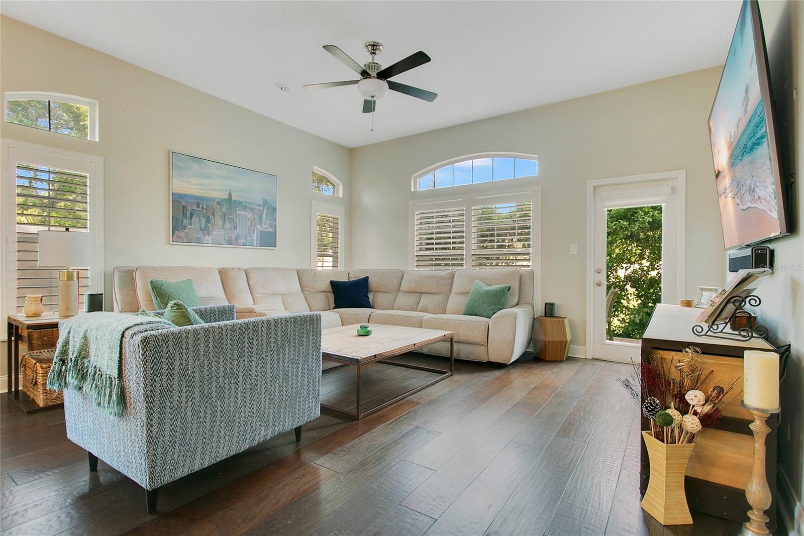 Image 9 of 26 For 7003 Somerton Boulevard