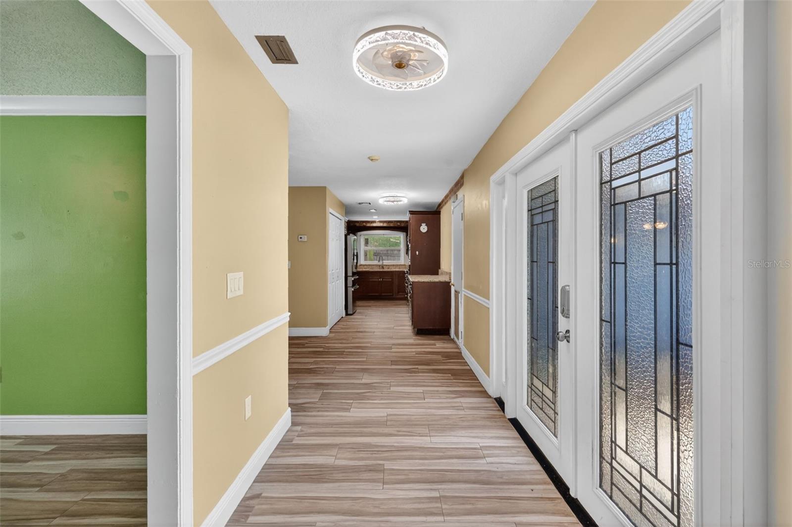 Listing photo id 12 for 3217 Lake Anderson Avenue