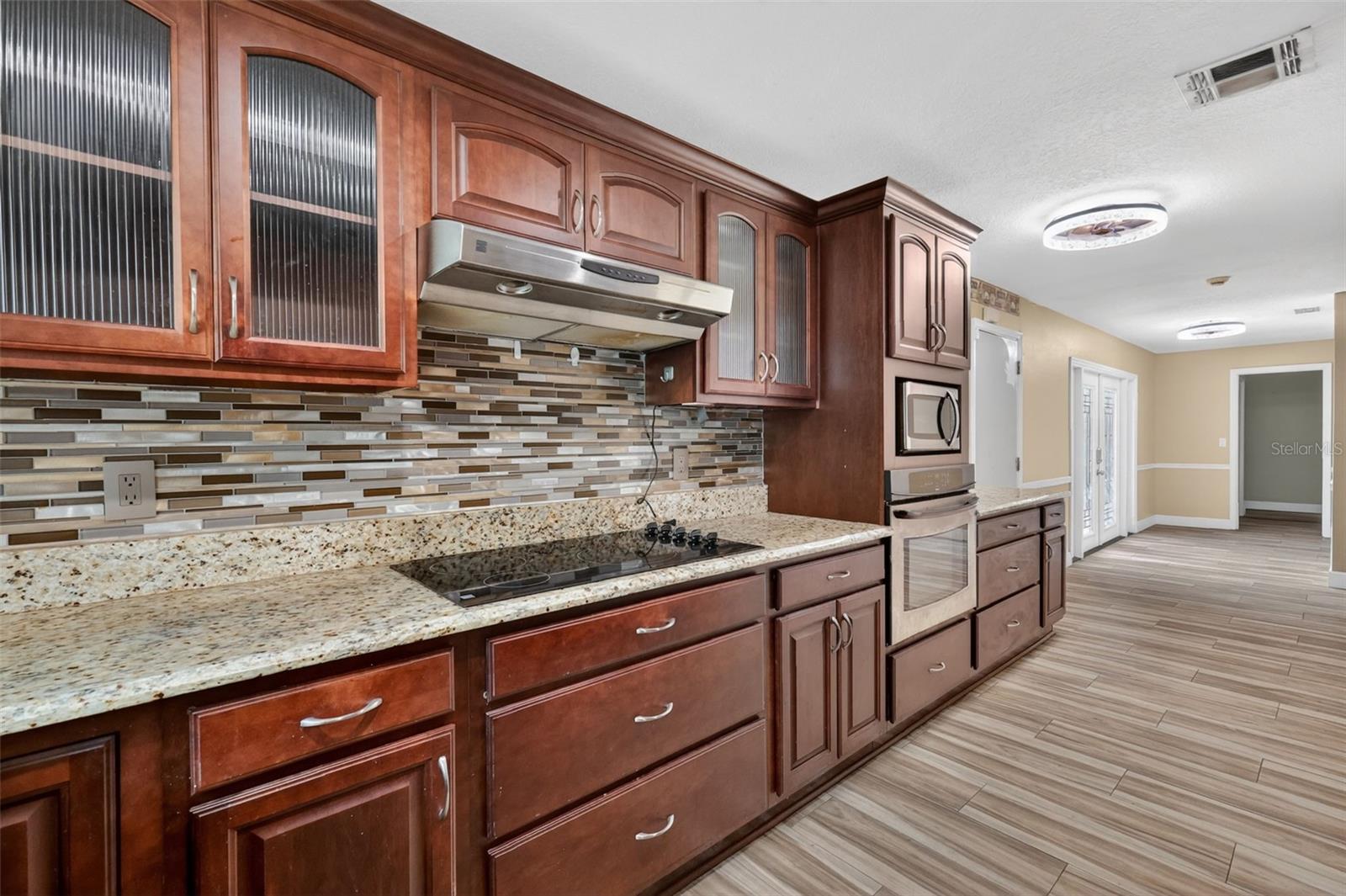 Listing photo id 18 for 3217 Lake Anderson Avenue