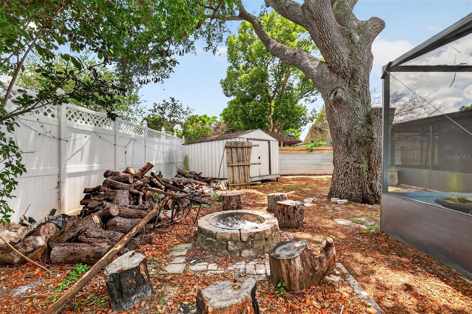 Listing photo id 40 for 3217 Lake Anderson Avenue