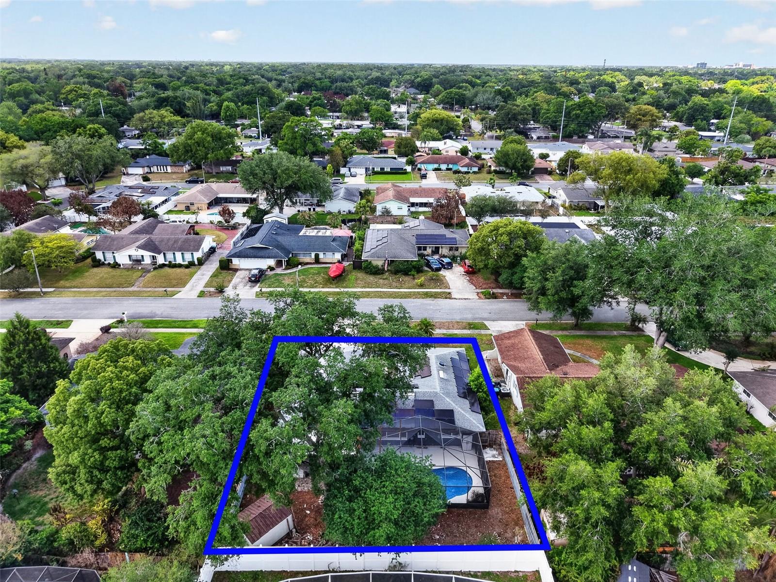 Listing photo id 3 for 3217 Lake Anderson Avenue