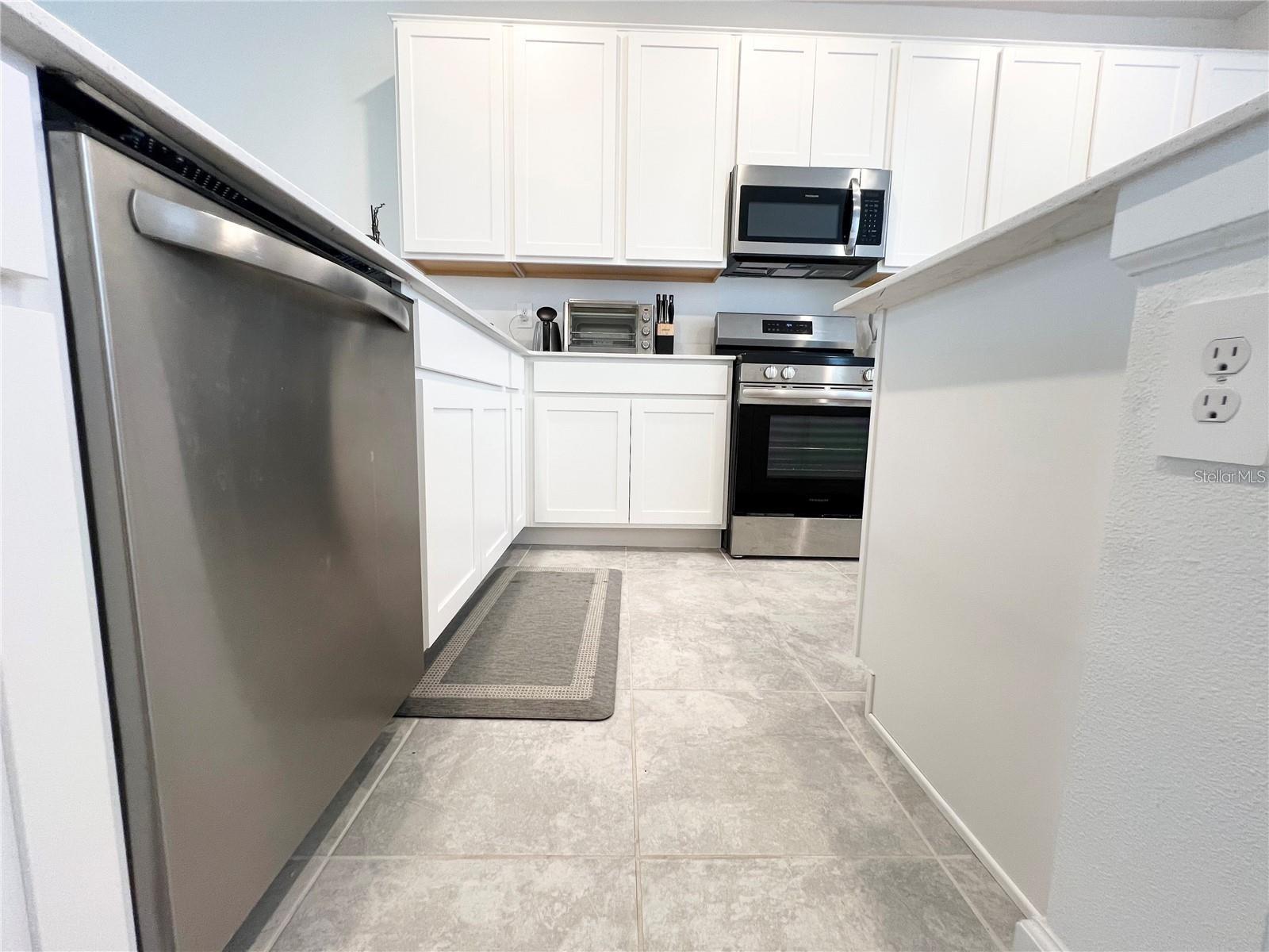 Image 12 of 54 For 6021 Blissful Street