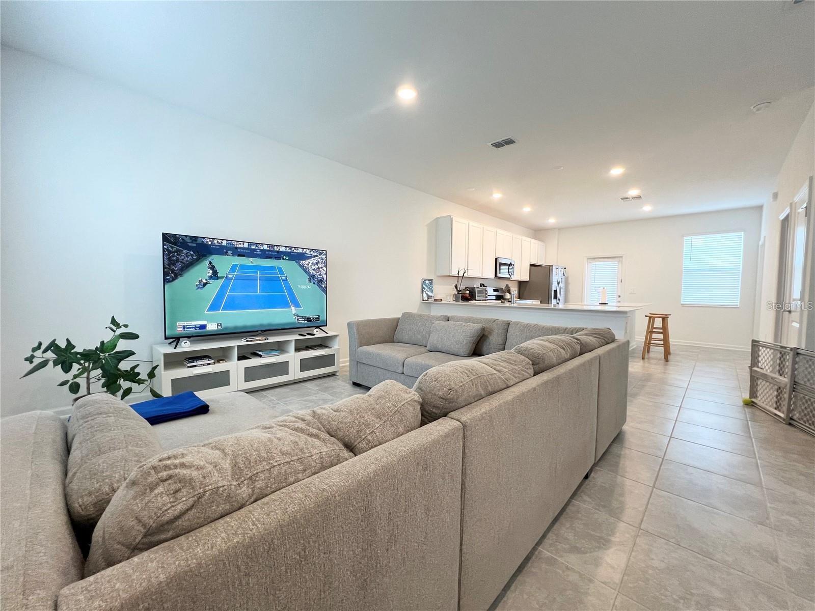 Image 4 of 54 For 6021 Blissful Street