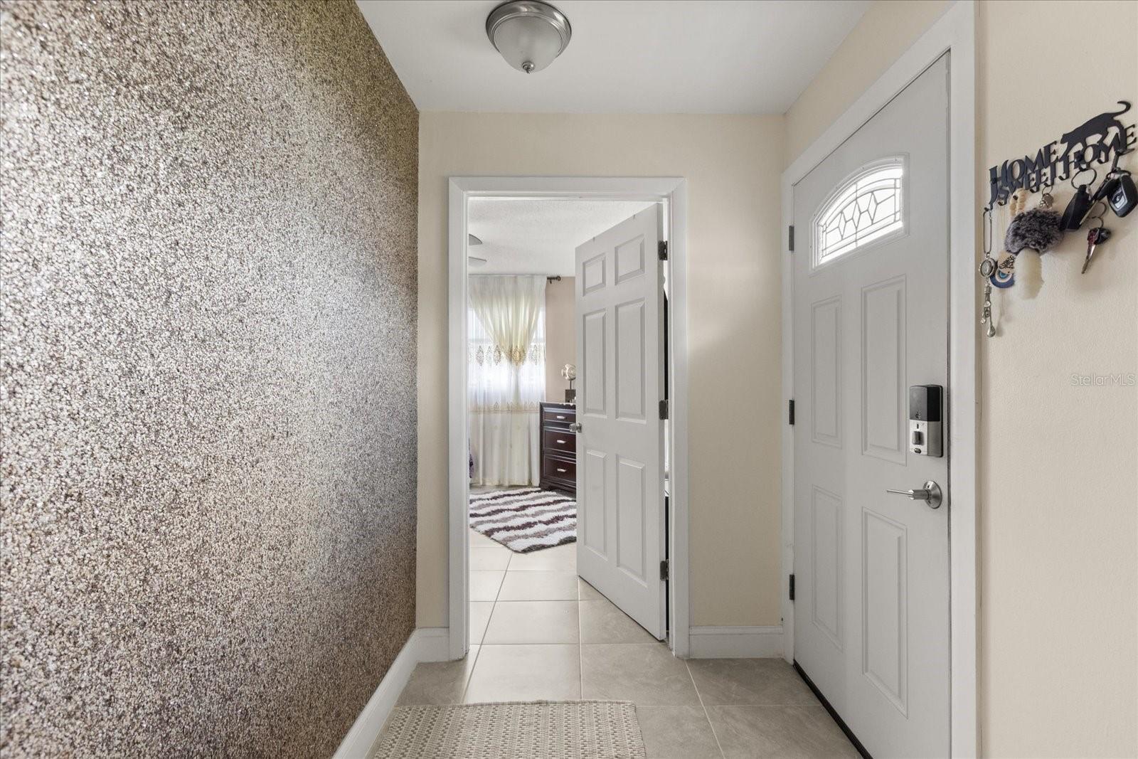 Listing photo id 13 for 6227 Luzon Drive