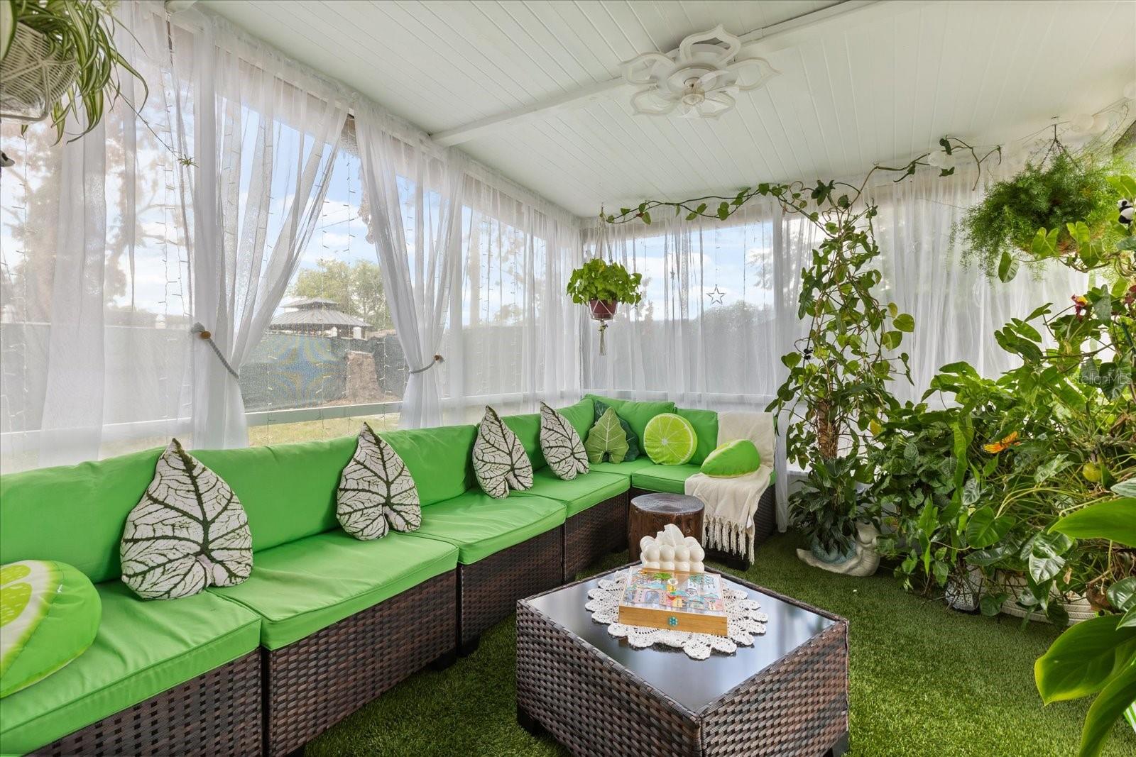 Listing photo id 23 for 6227 Luzon Drive