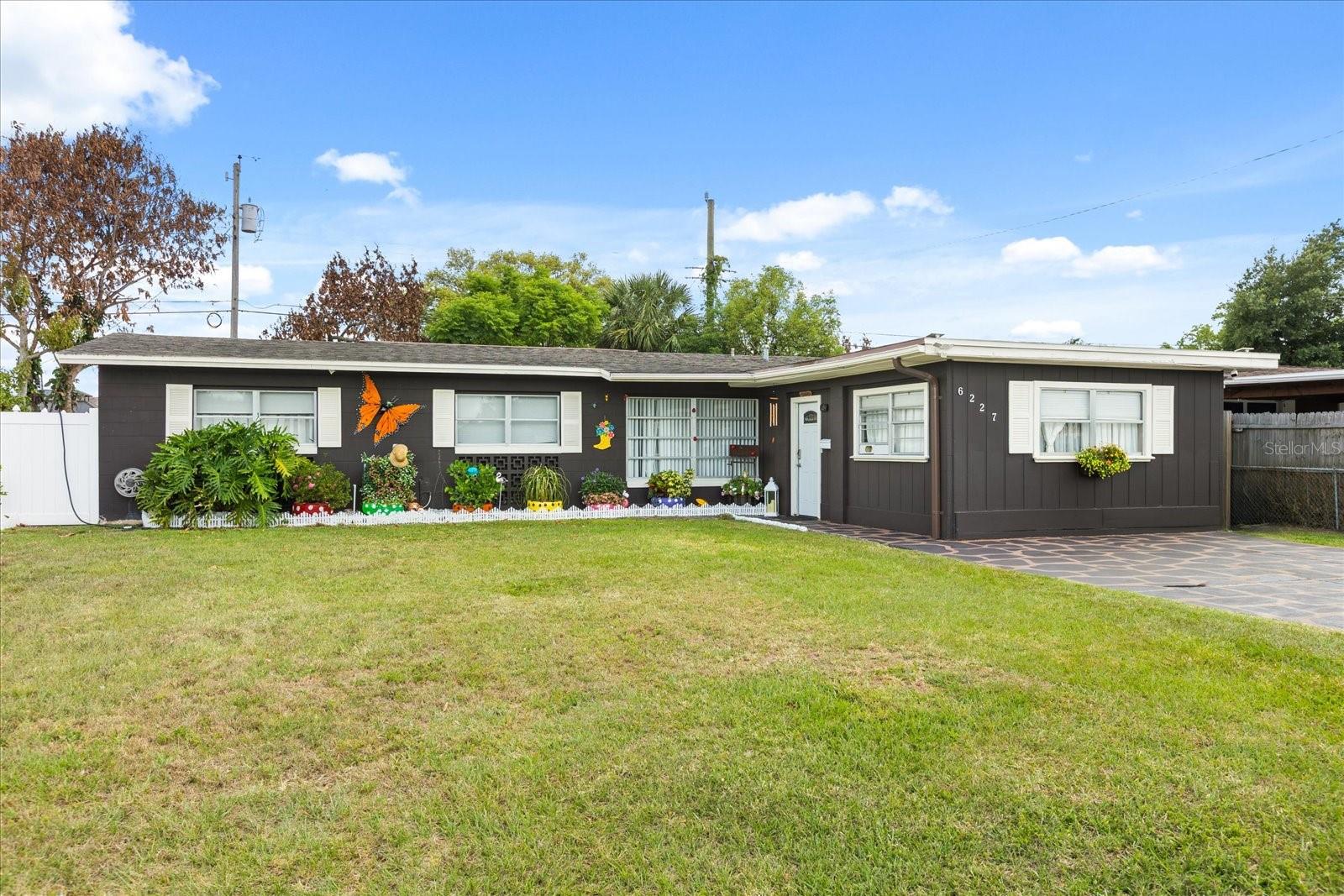 Listing photo id 31 for 6227 Luzon Drive