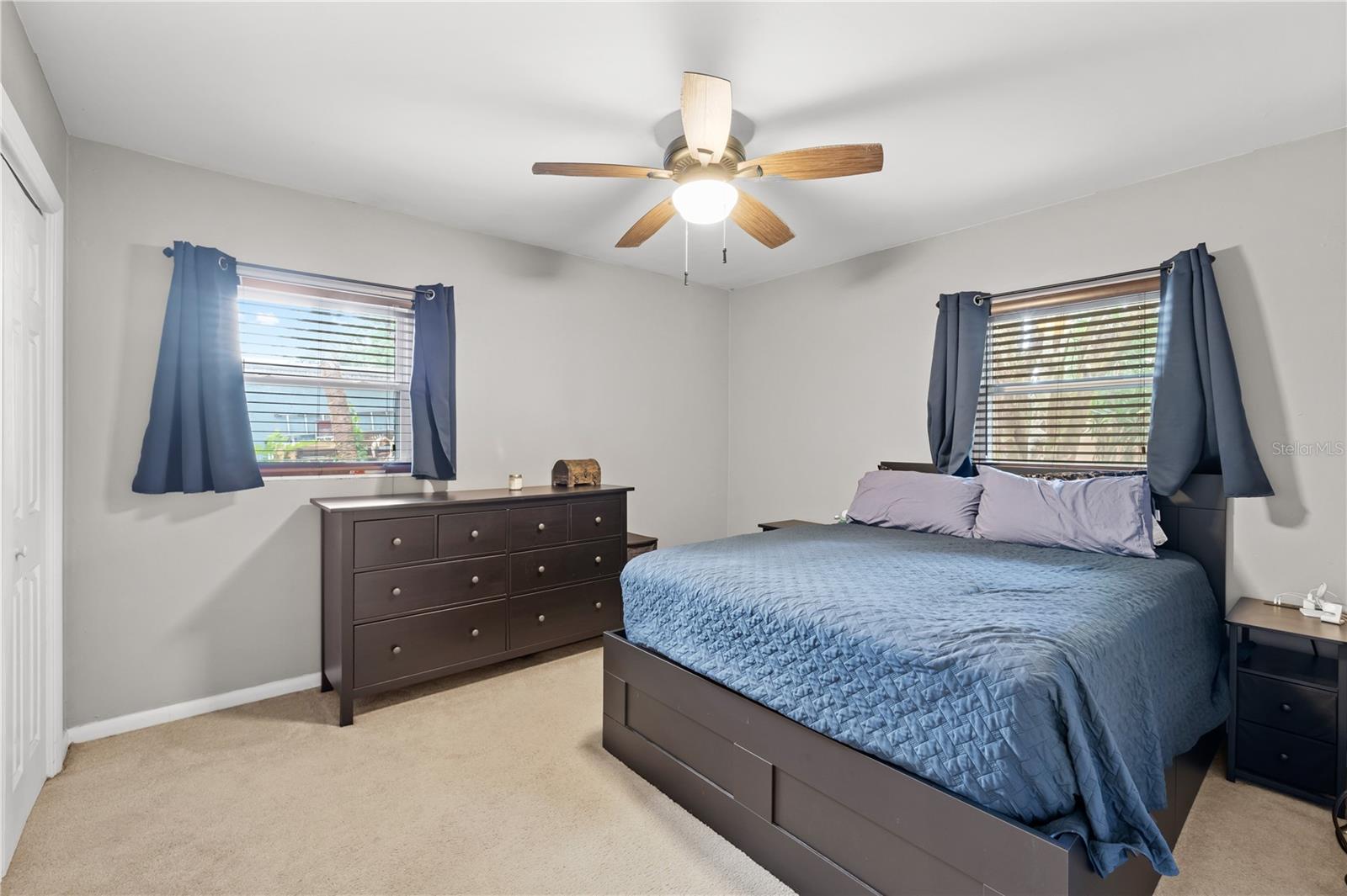 Listing photo id 14 for 3010 Touraine Avenue