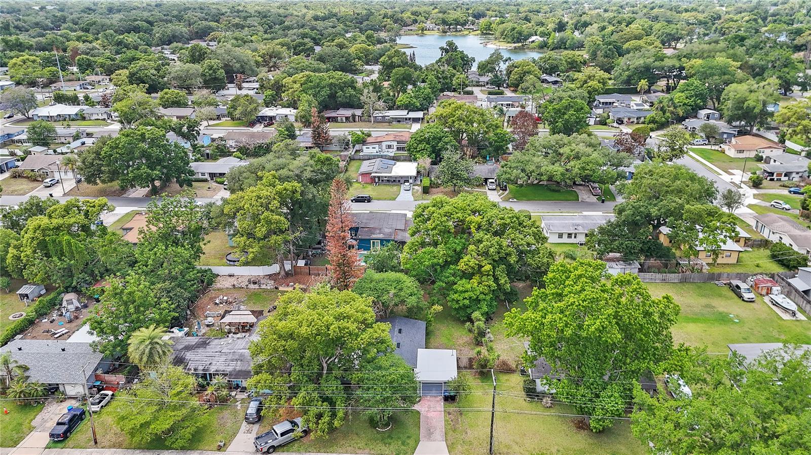 Listing photo id 27 for 3010 Touraine Avenue