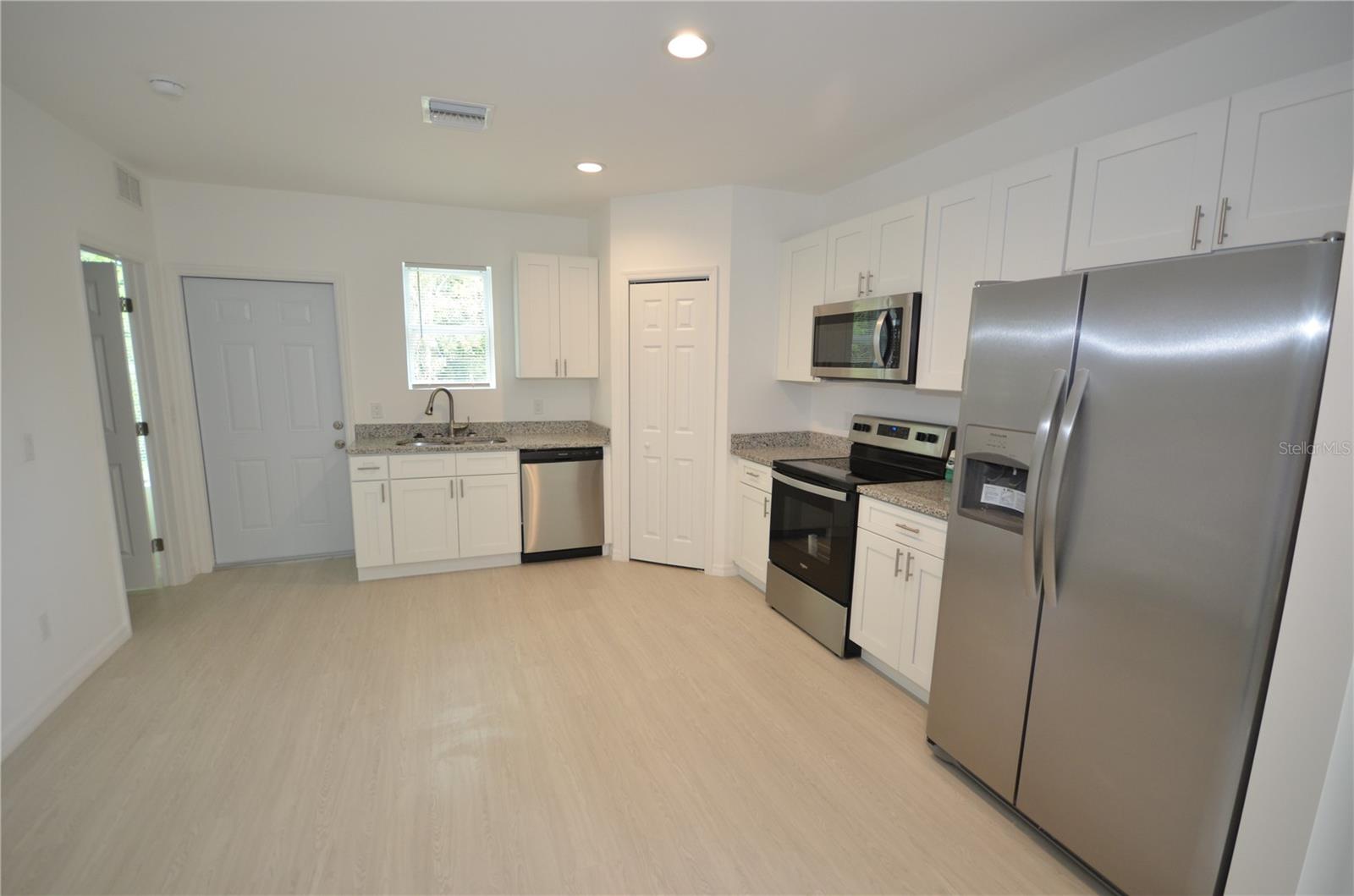 Image 5 of 12 For 3305 Bassie Court