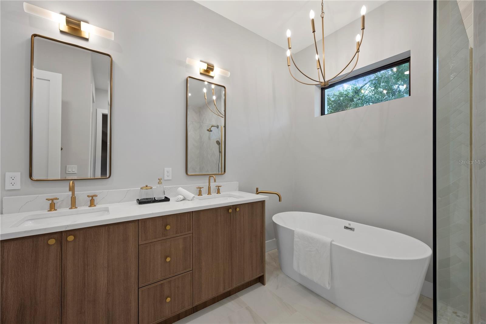 Listing photo id 20 for 1910 Glencoe Road