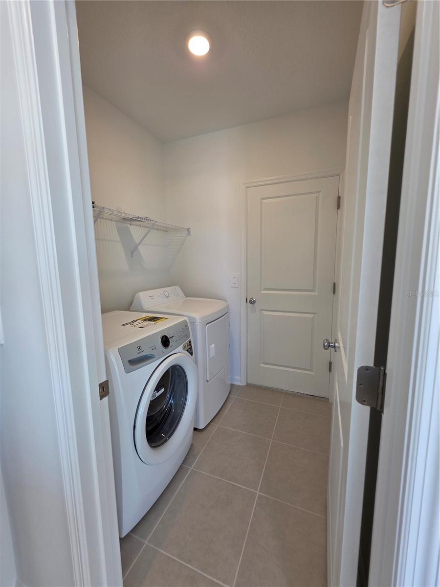 Image 4 of 18 For 3382 Alexander Drive