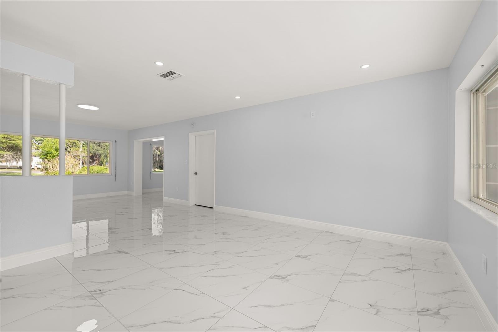 Image 14 of 50 For 930 Aultman Road