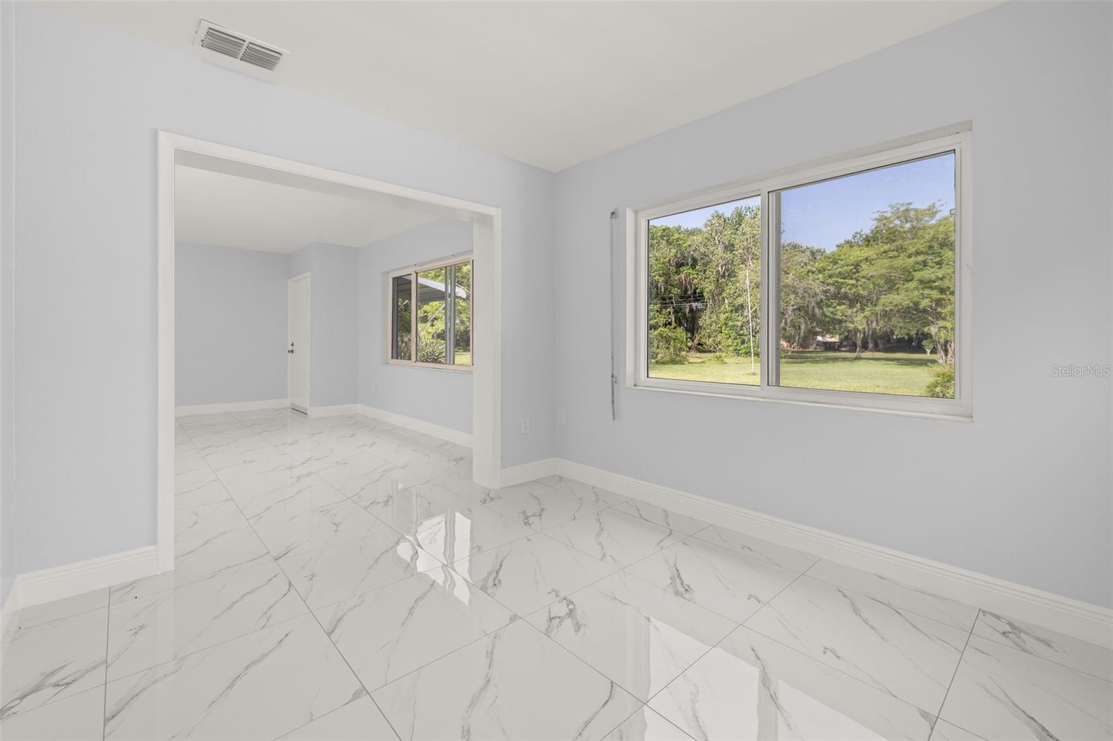 Image 22 of 50 For 930 Aultman Road