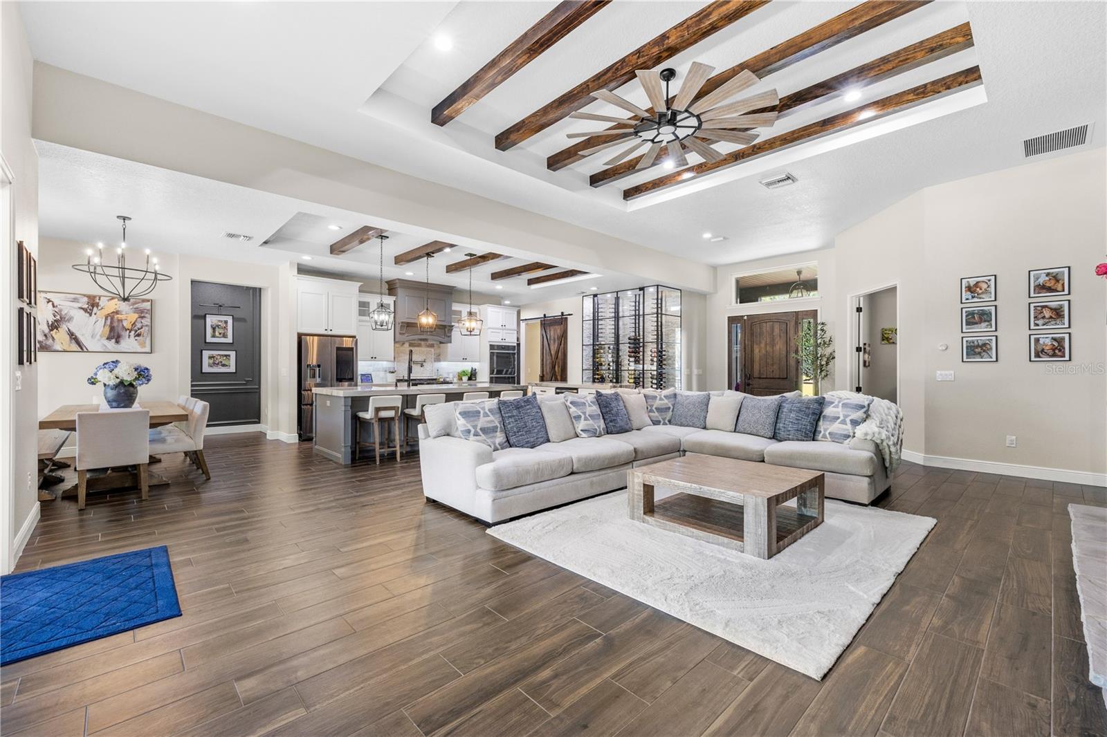 Image 14 of 83 For 22250 Deer Park Avenue