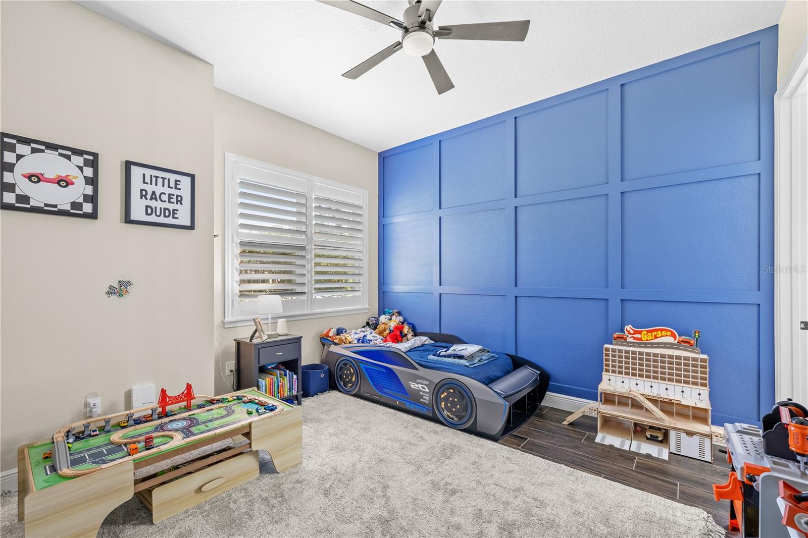 Image 30 of 83 For 22250 Deer Park Avenue