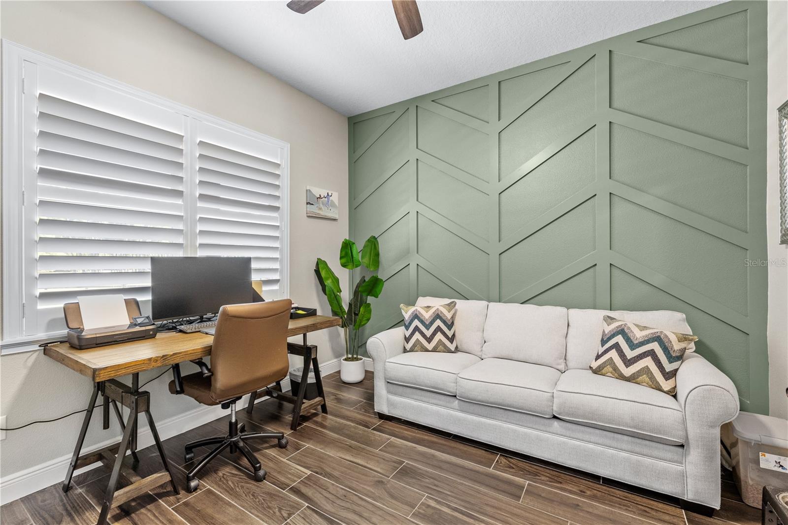 Image 39 of 83 For 22250 Deer Park Avenue