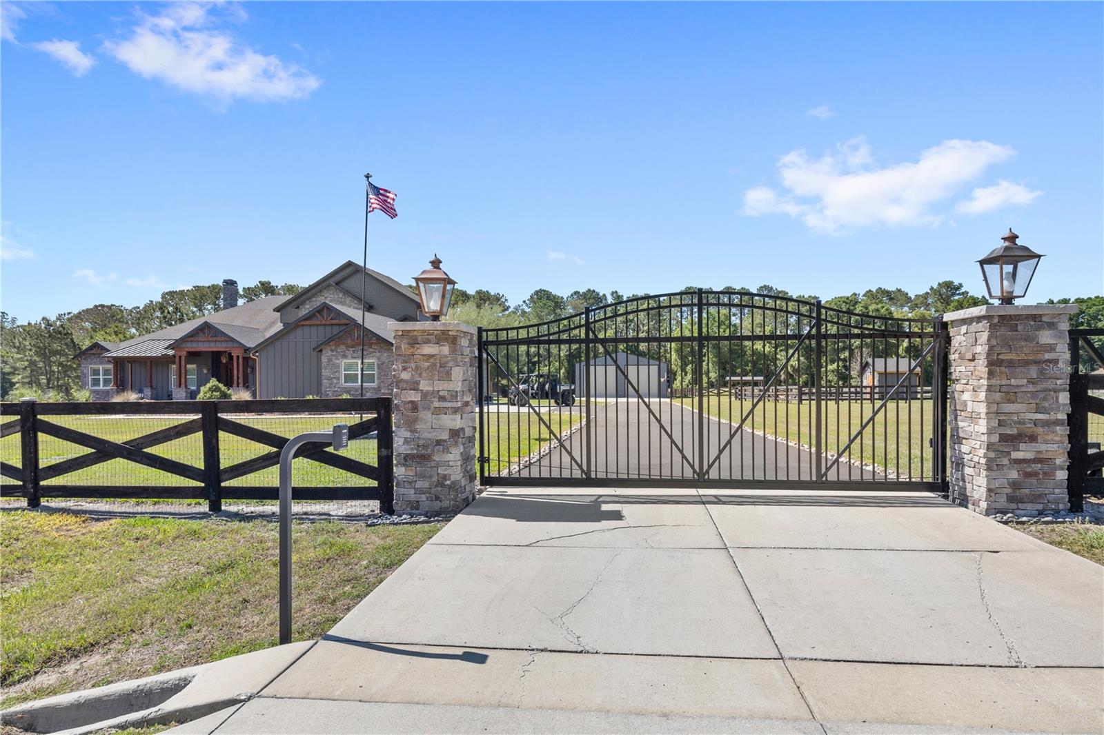 Image 4 of 83 For 22250 Deer Park Avenue