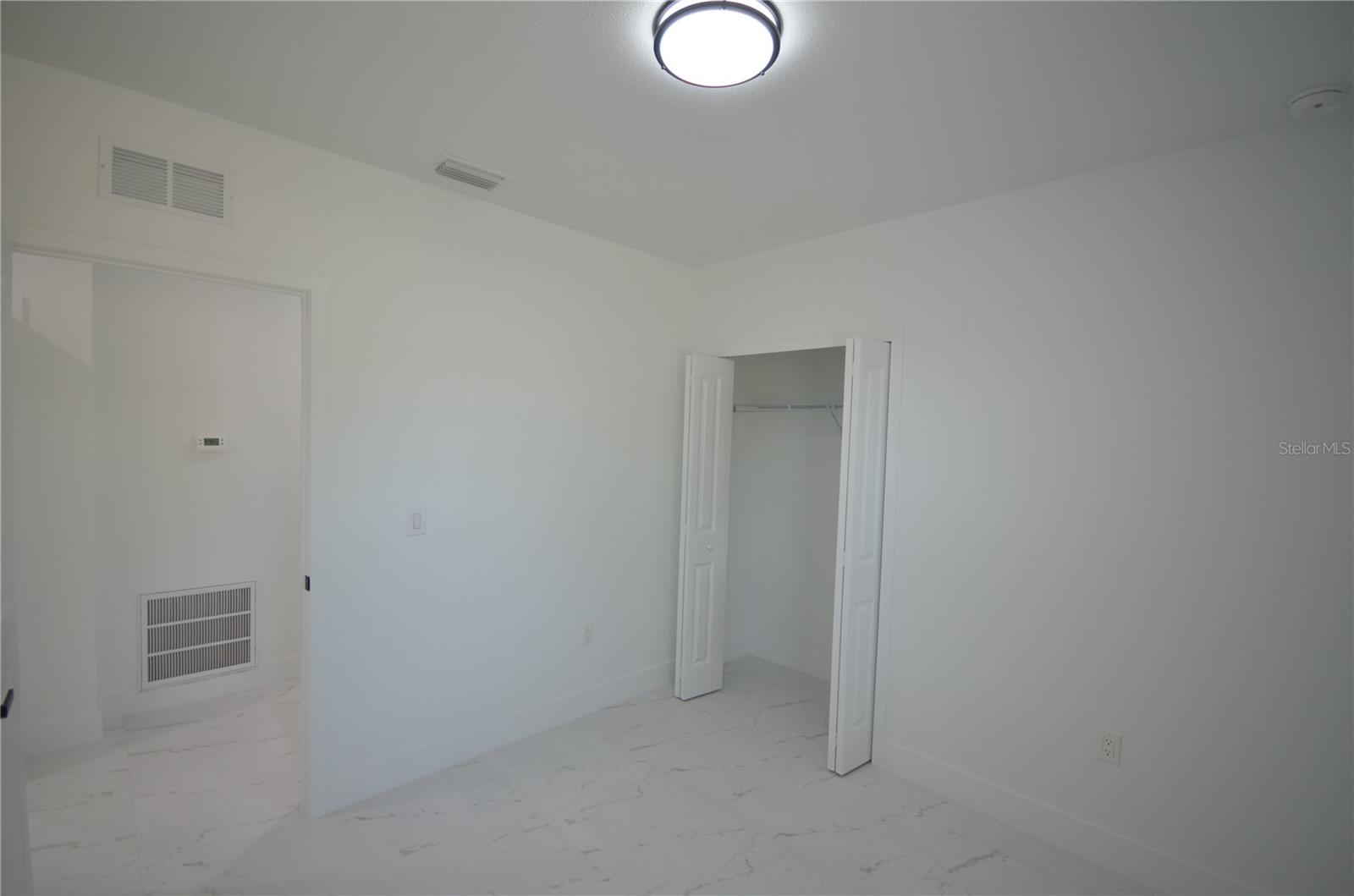 Image 9 of 16 For 2188 Barker Boulevard