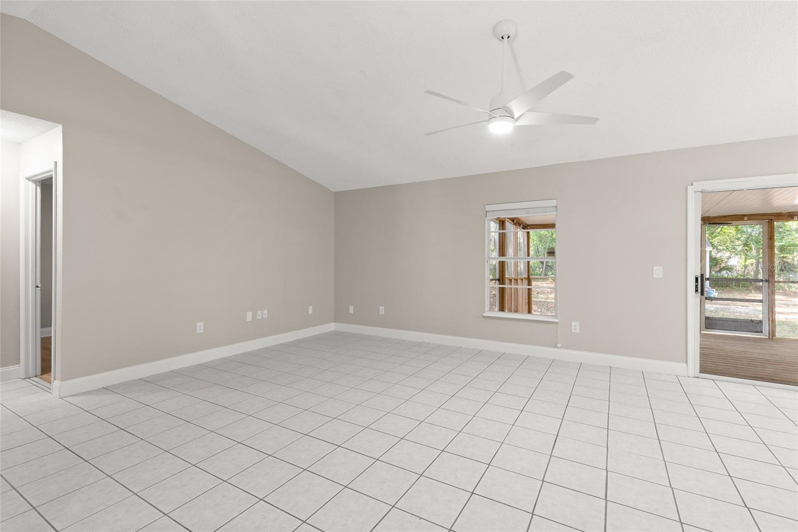 Image 8 of 49 For 45 Lake Drive