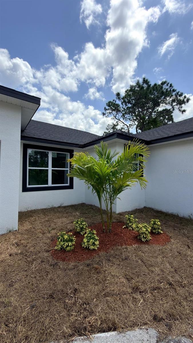 Image 2 of 6 For 2693 Jeannin Drive