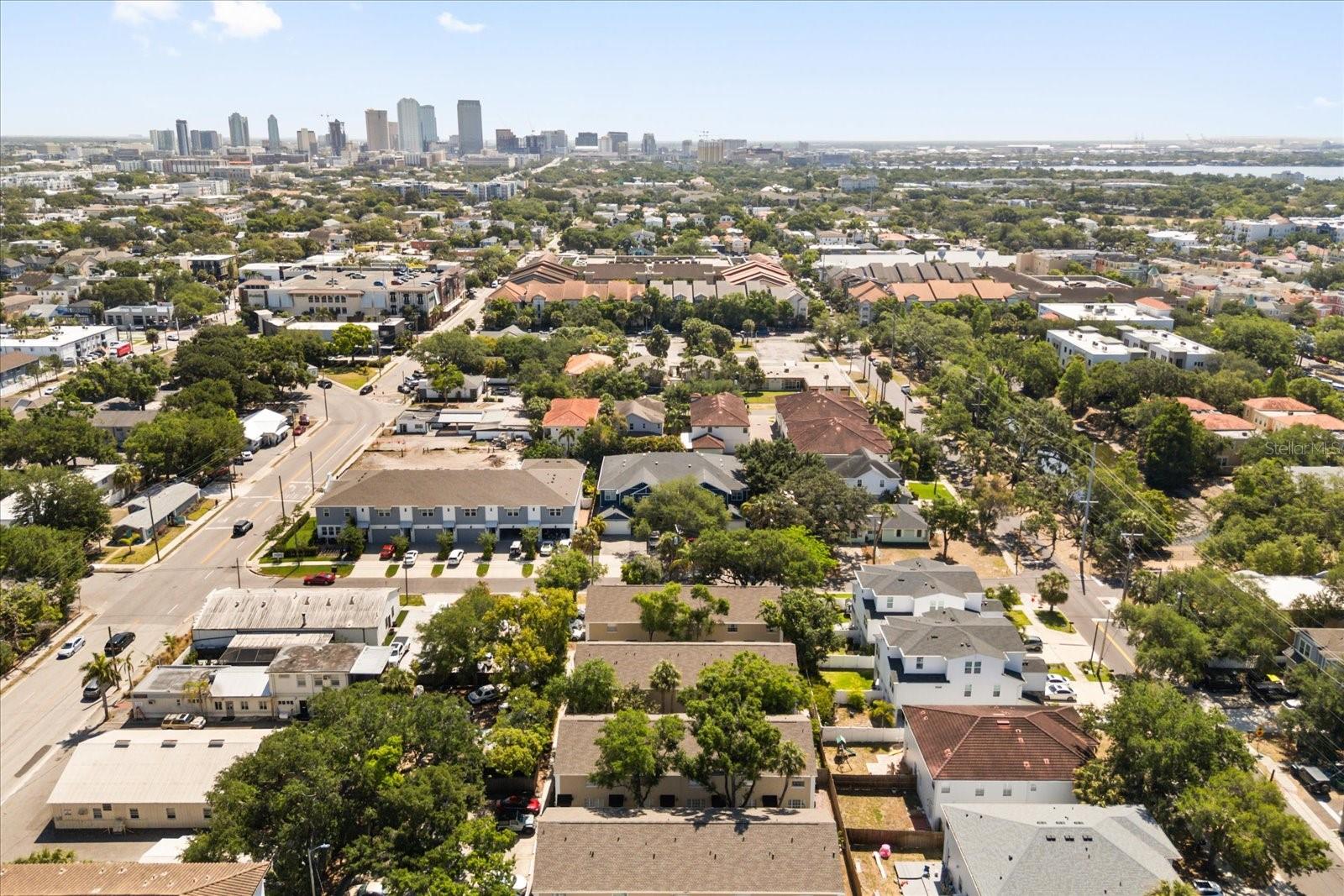Image 30 of 33 For 409 Audubon Avenue 9