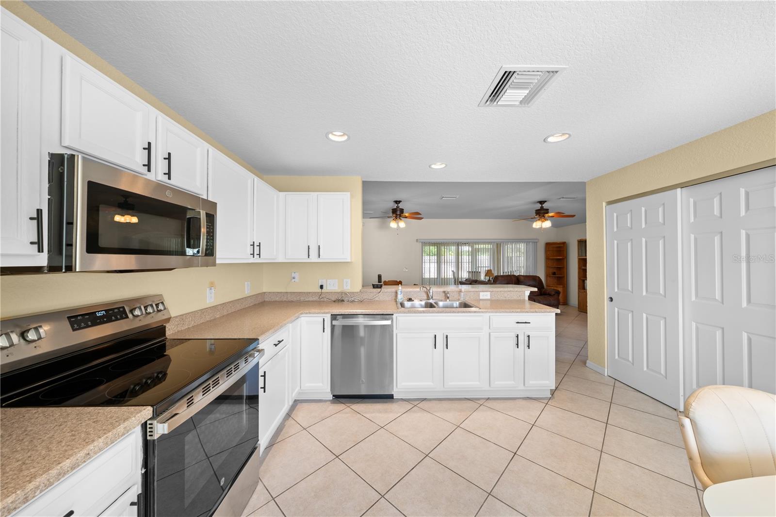 Image 12 of 48 For 9175 118th Loop