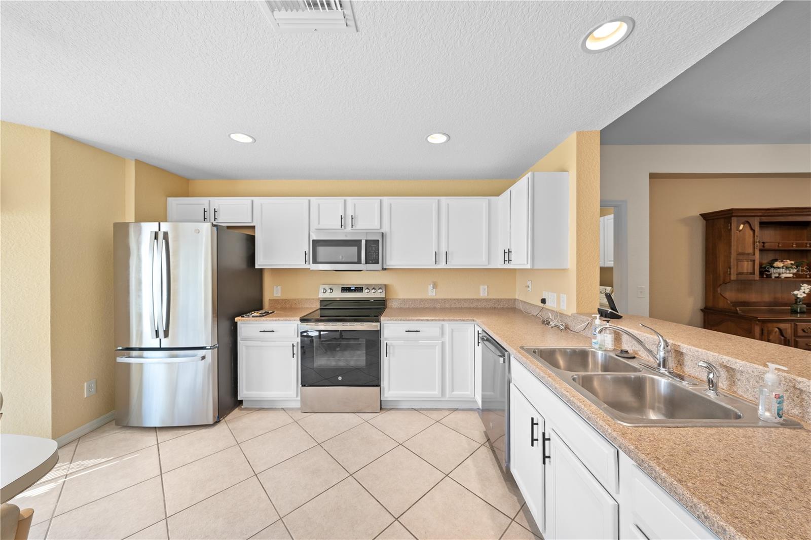 Image 13 of 48 For 9175 118th Loop