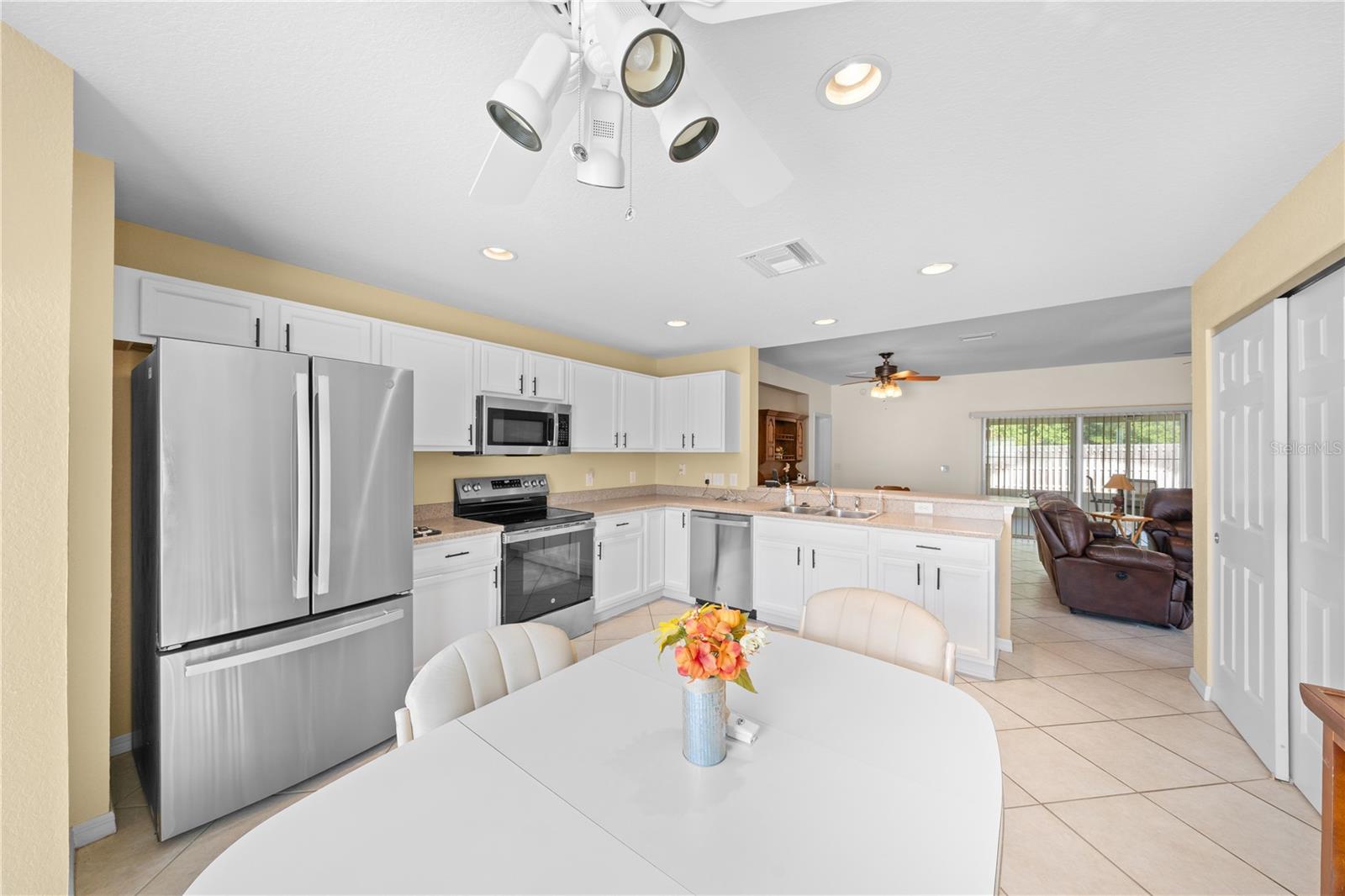 Image 14 of 48 For 9175 118th Loop