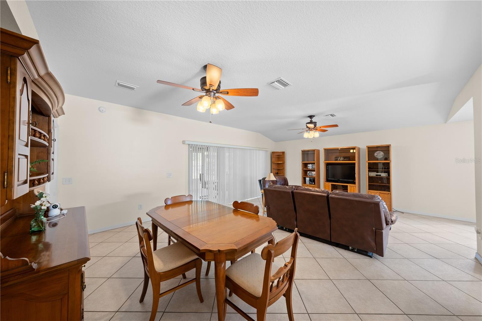 Image 19 of 48 For 9175 118th Loop