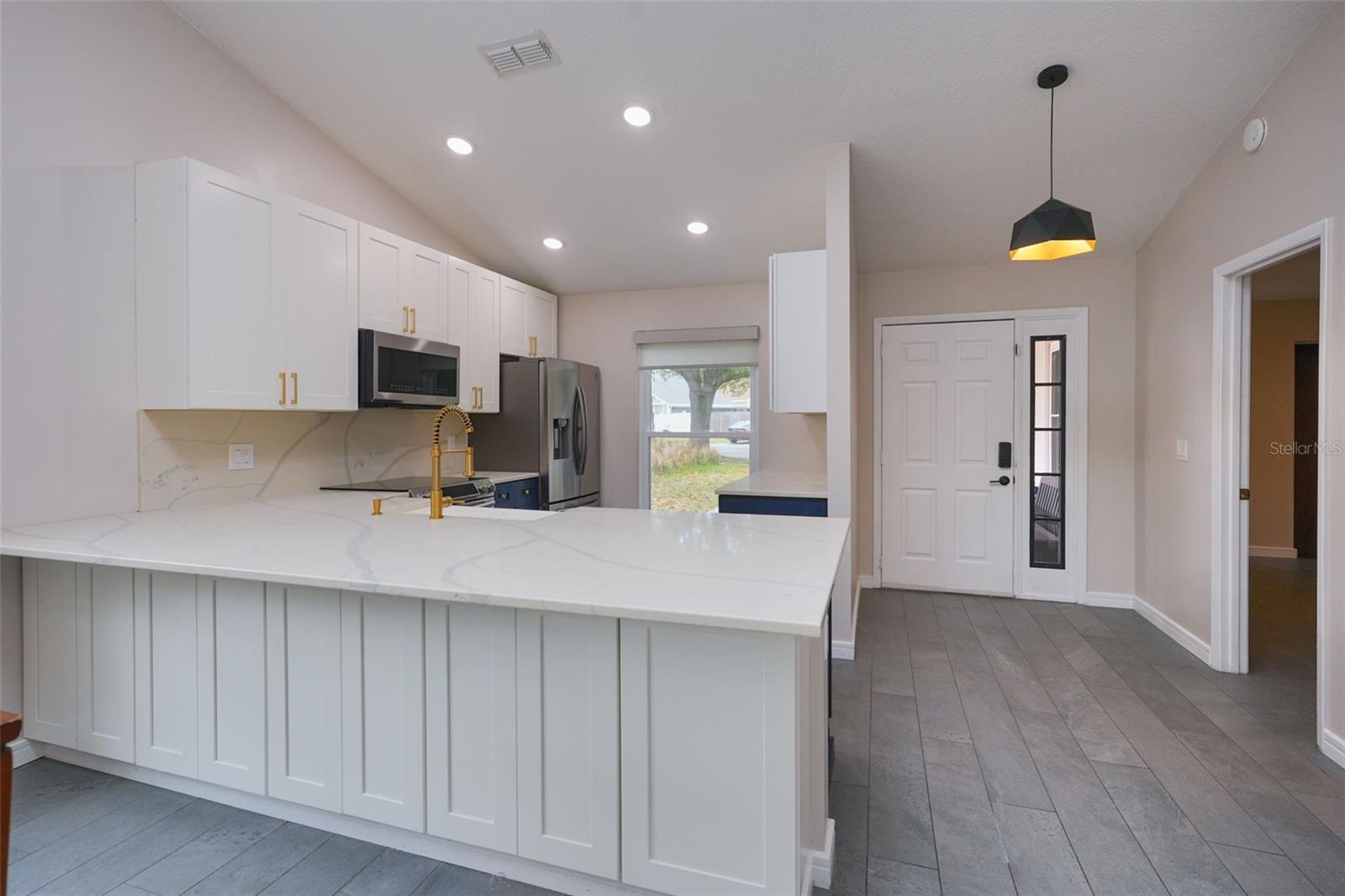 Image 13 of 59 For 5328 Alcom Drive