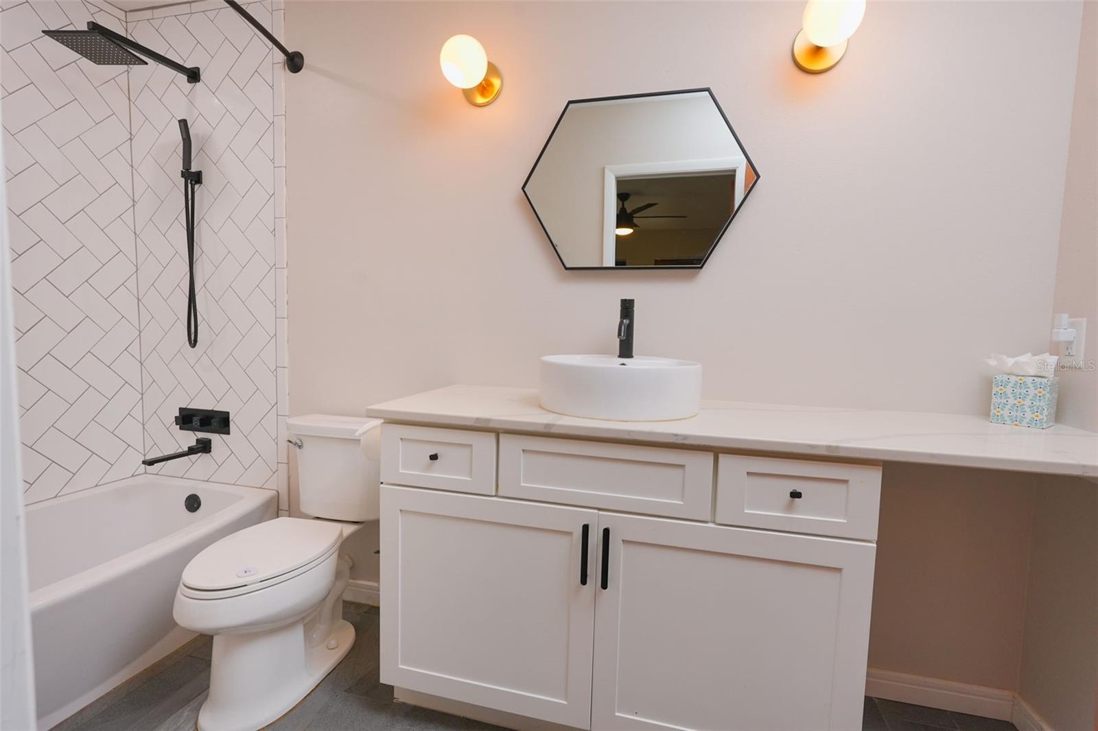 Image 30 of 59 For 5328 Alcom Drive