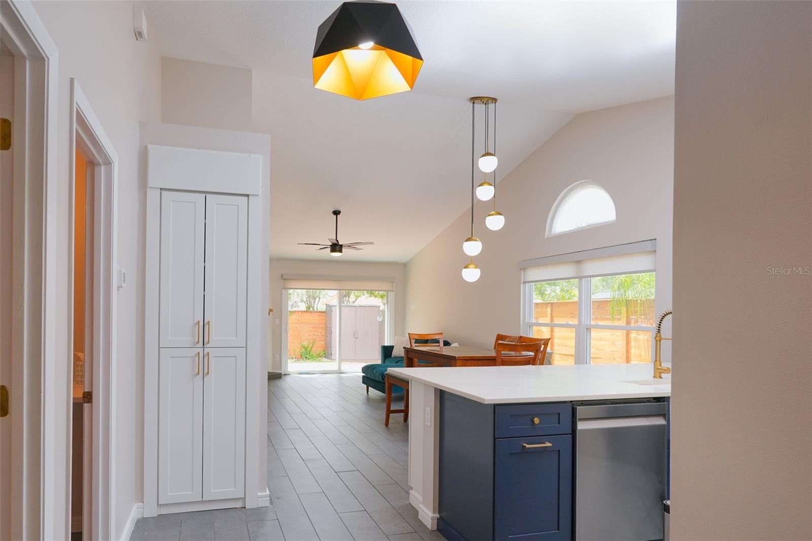 Image 8 of 59 For 5328 Alcom Drive
