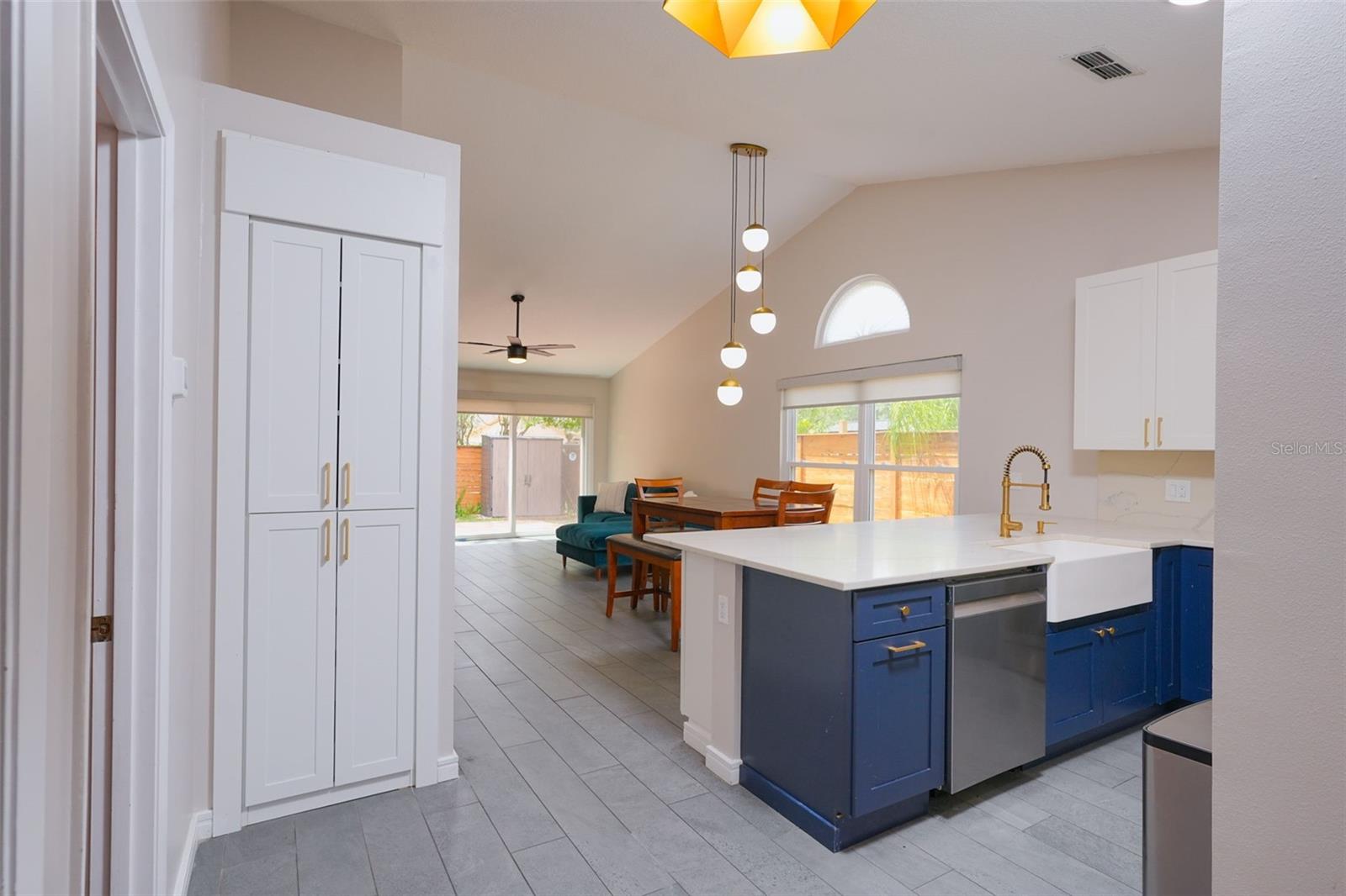 Image 9 of 59 For 5328 Alcom Drive
