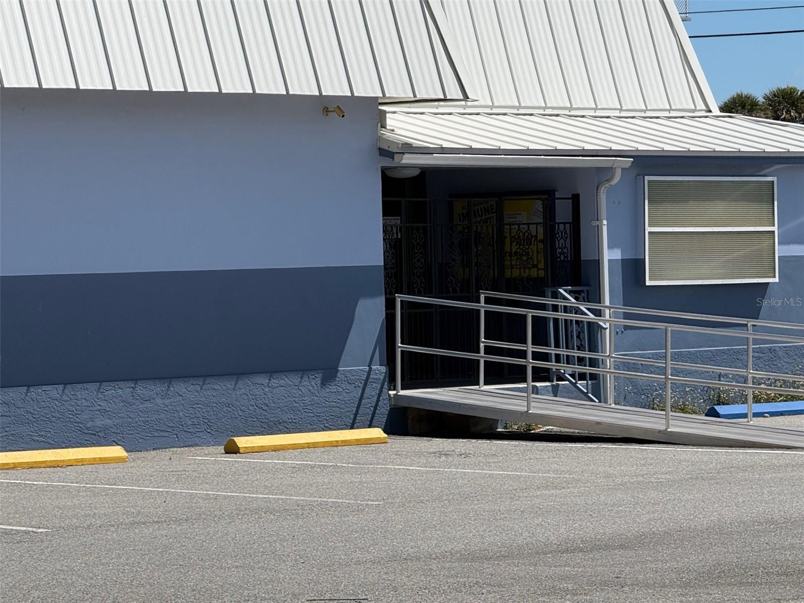 Image 10 of 35 For 2916 Washington Avenue