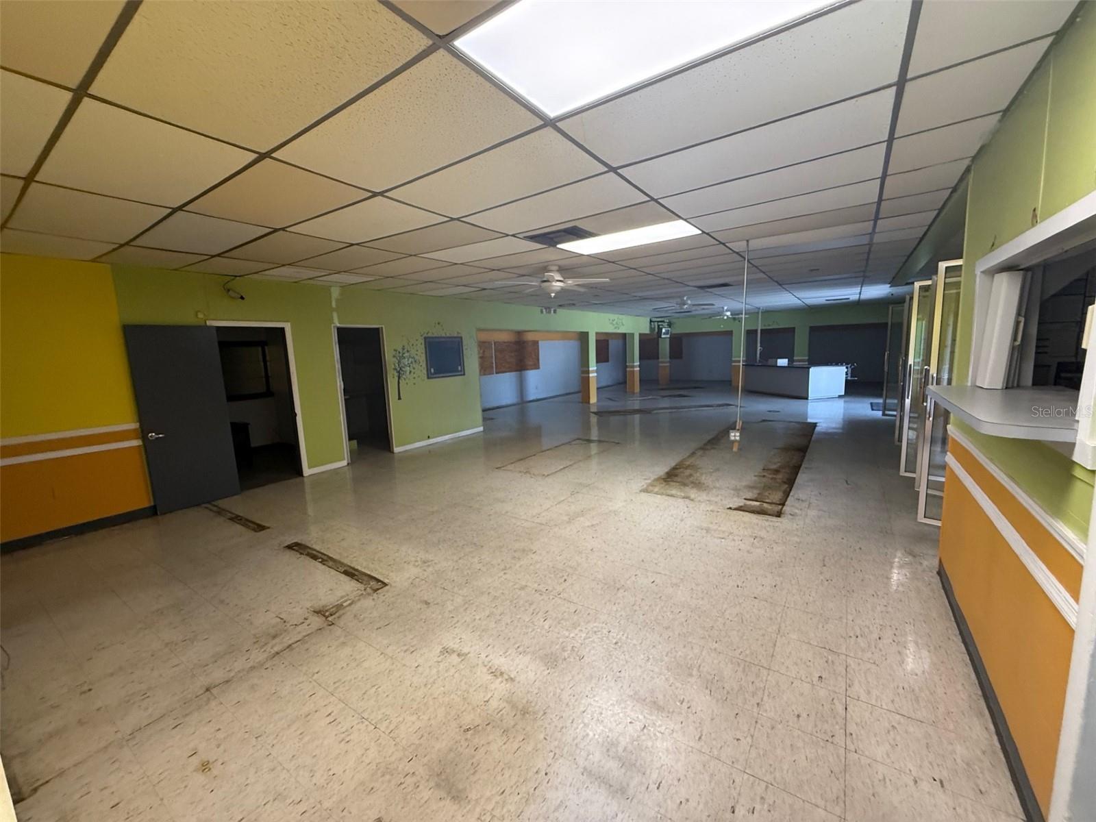 Image 13 of 35 For 2916 Washington Avenue
